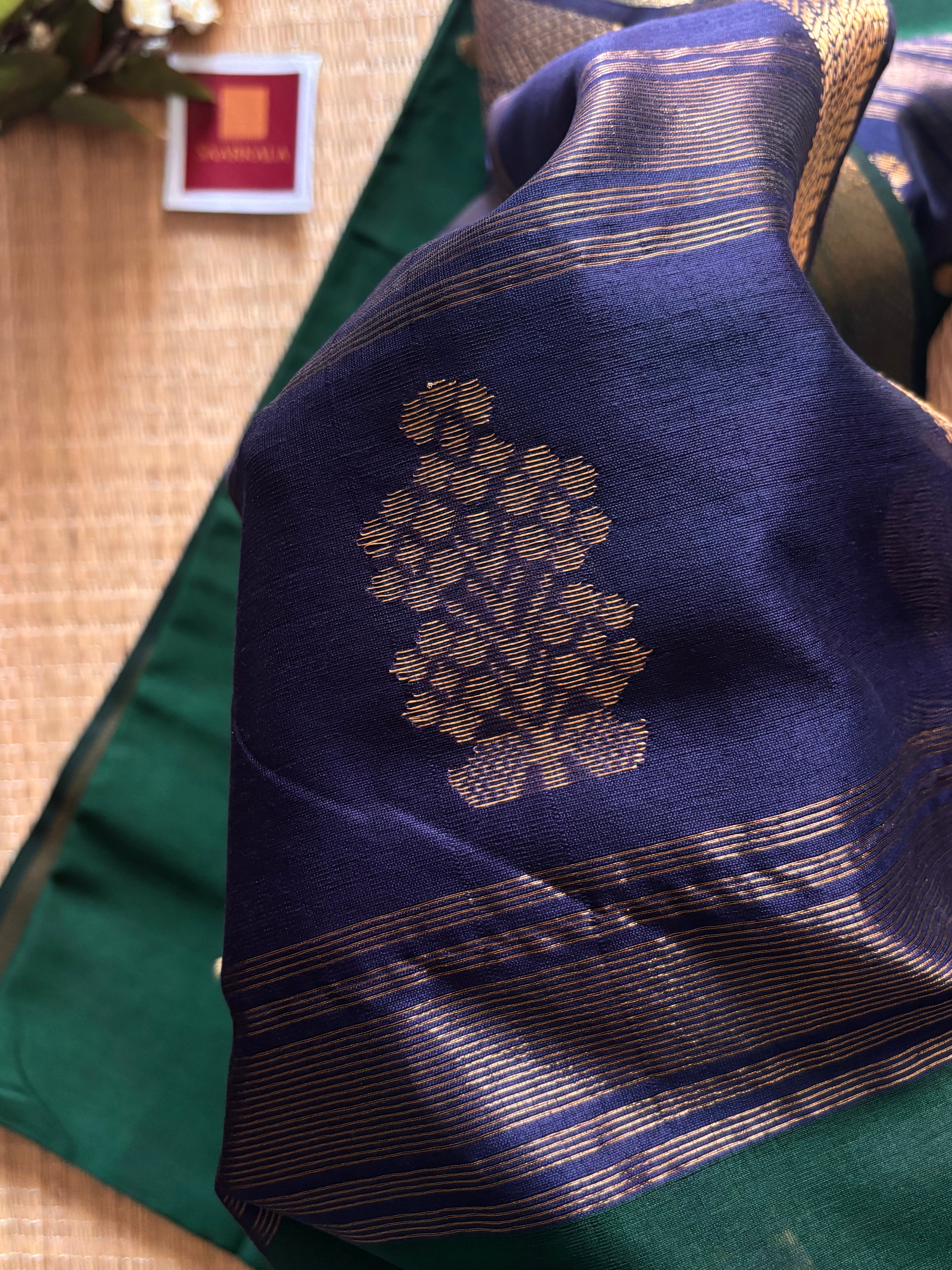 Floral Buta Blue & Green Maheshwari Handloom Saree