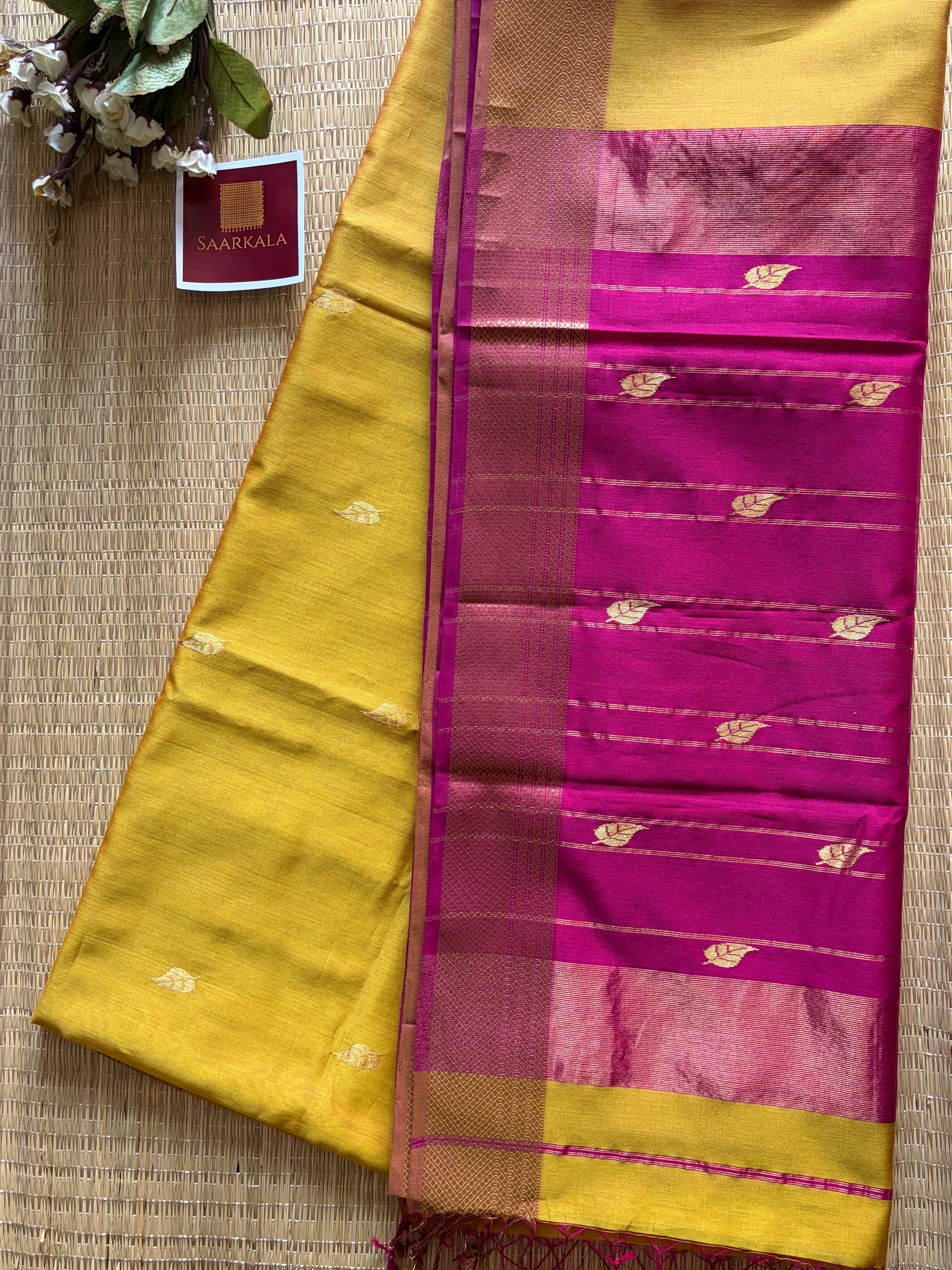 Patti Mustard Gold Yellow Maheshwari silk and cotton Saree