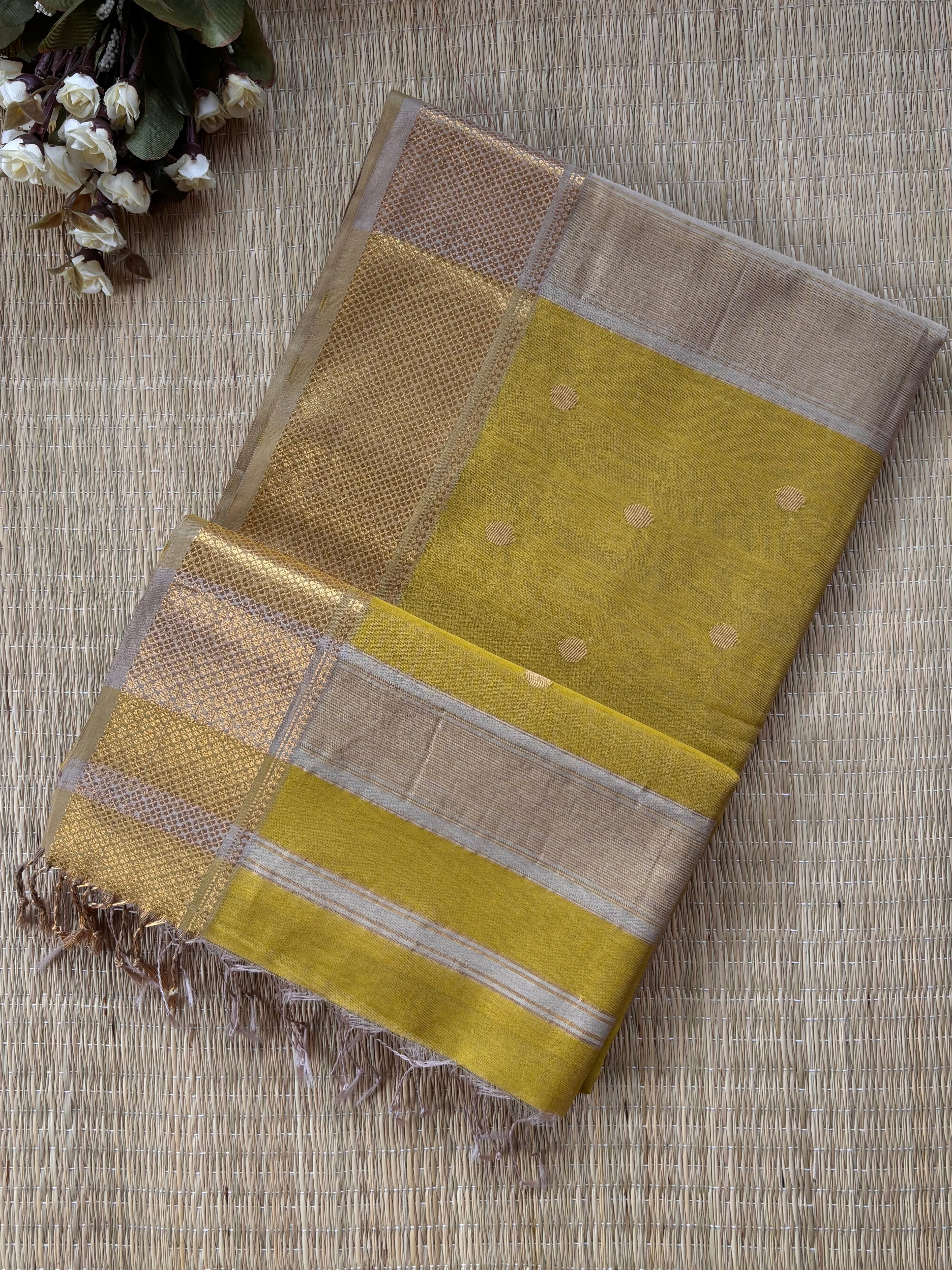 Sikka Butter Yellow Maheshwari Handloom Saree