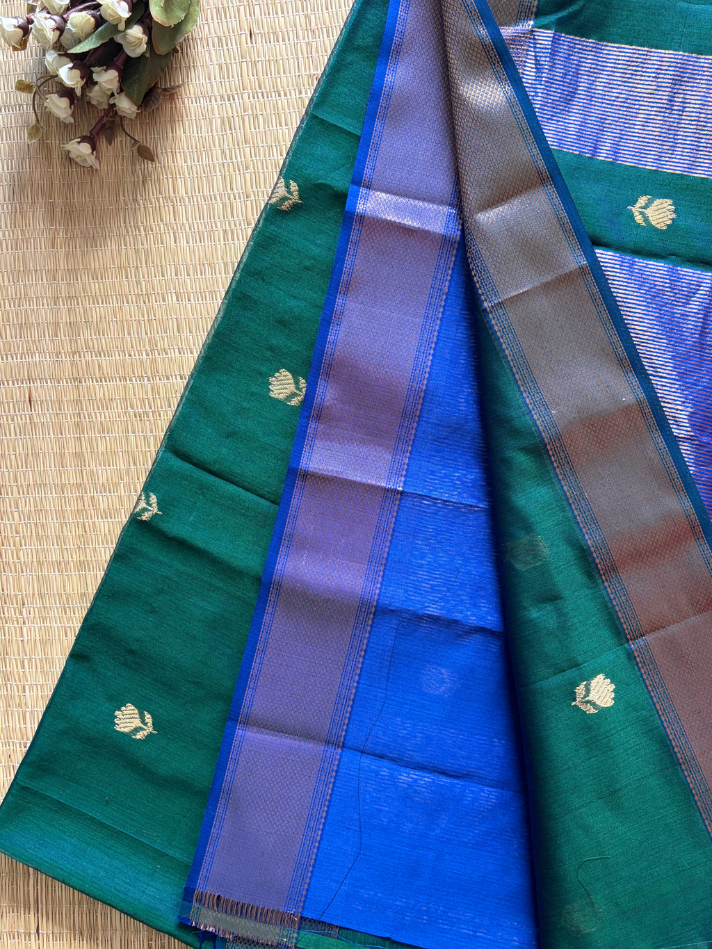 Morpankhi Lotus Maheshwari Handloom Saree