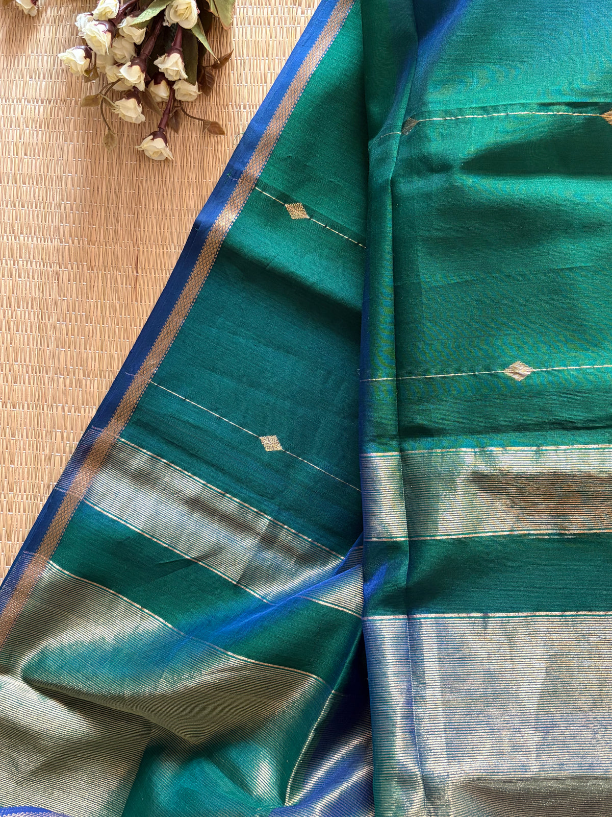 Peacock Green Dual Shaded Maheshwari Handwoven Saree with Gold Zari Border
