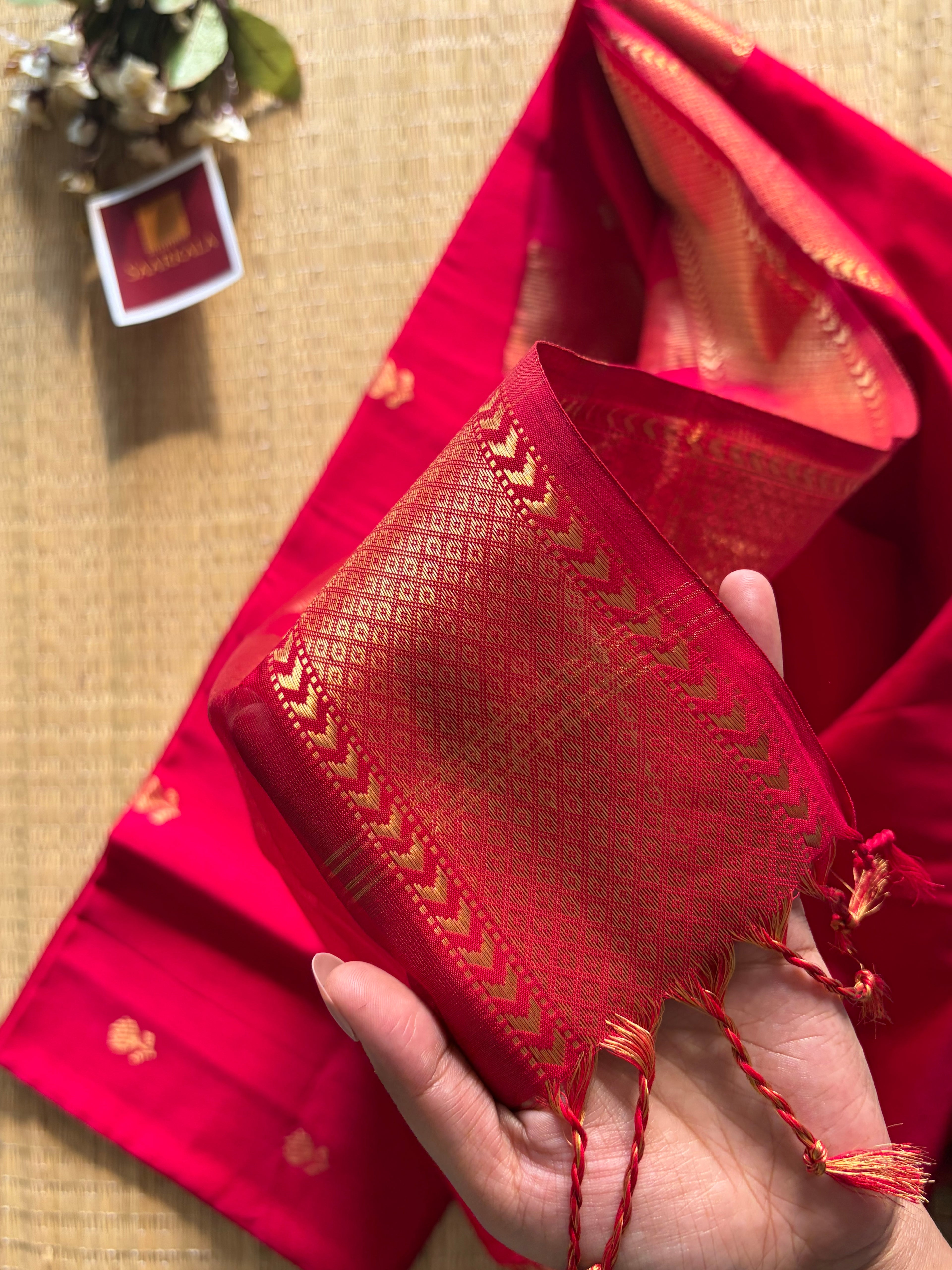 Rani Pink Lotus Maheshwari silk and cotton Saree
