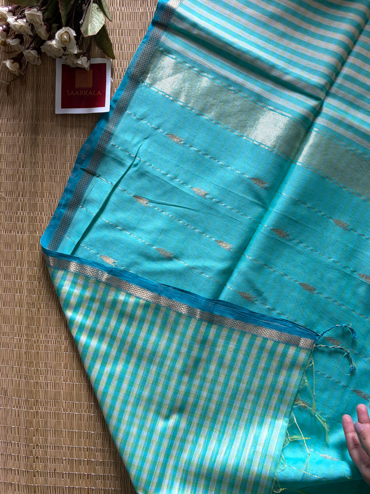 Gingham Butter Ice Blue Maheshwari Handloom Saree