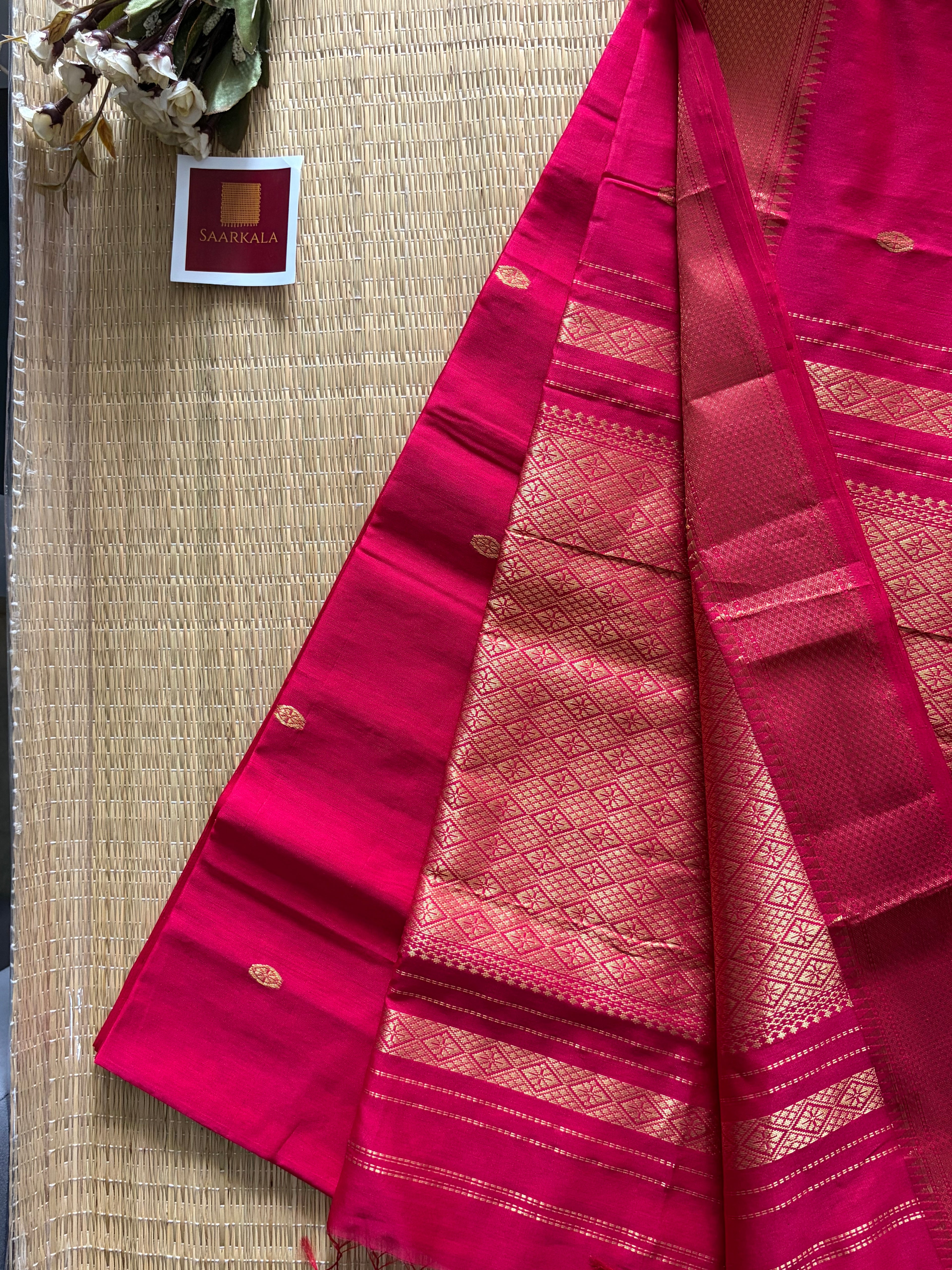 Jala Pallu Pink Maheshwari Handloom Saree