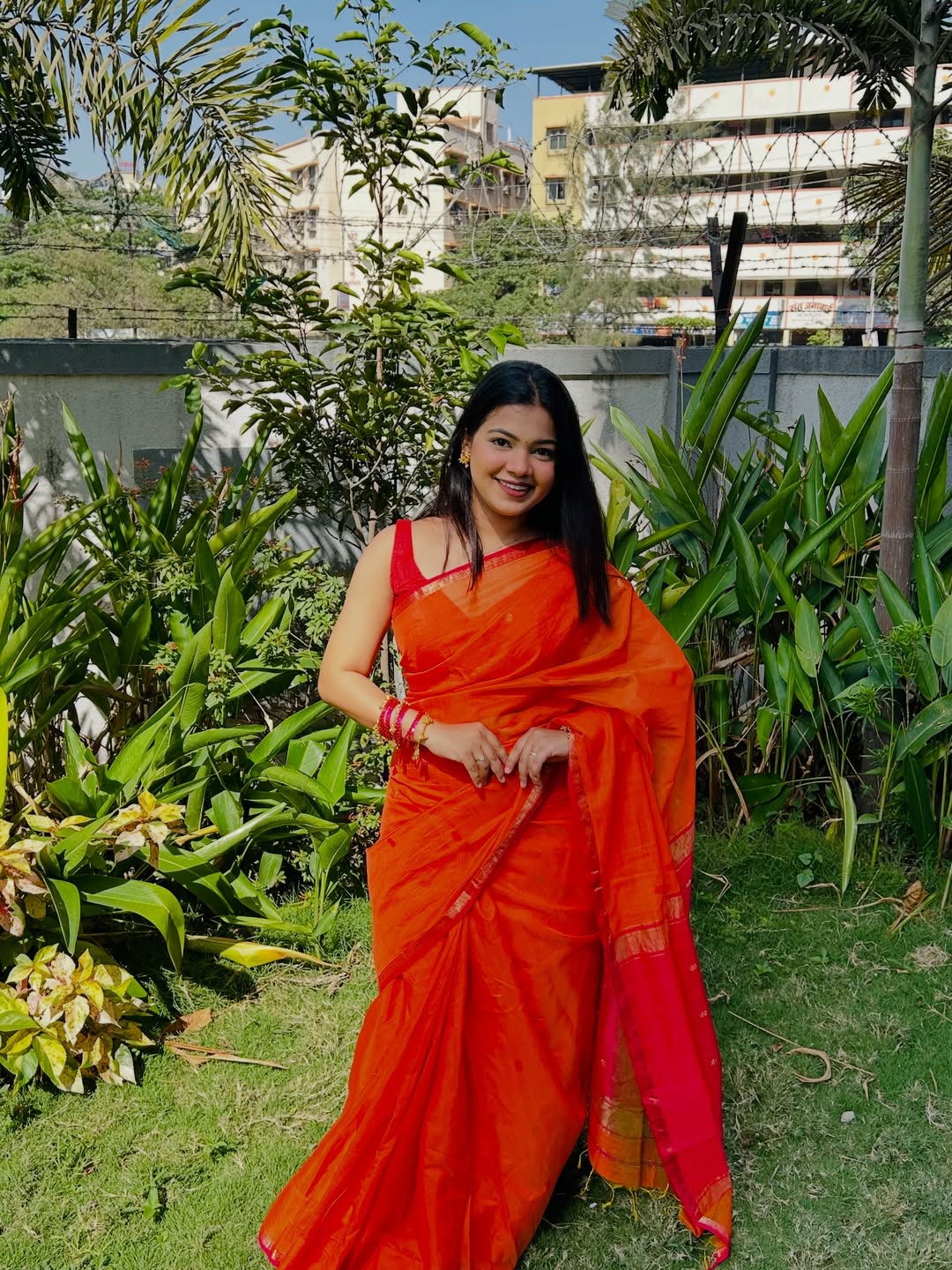 Sayali Orange Pink Chameli Maheshwari Handloom Saree