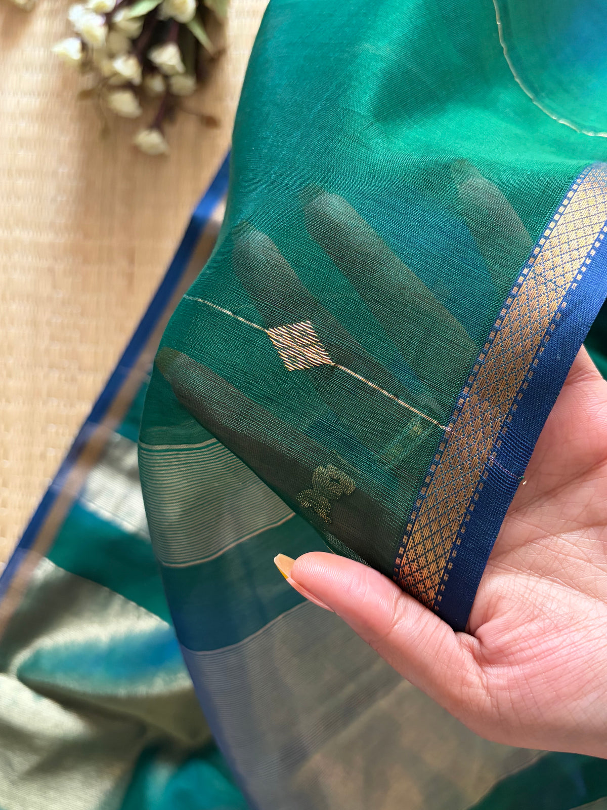 Peacock Green Dual Shaded Maheshwari Handwoven Saree with Gold Zari Border