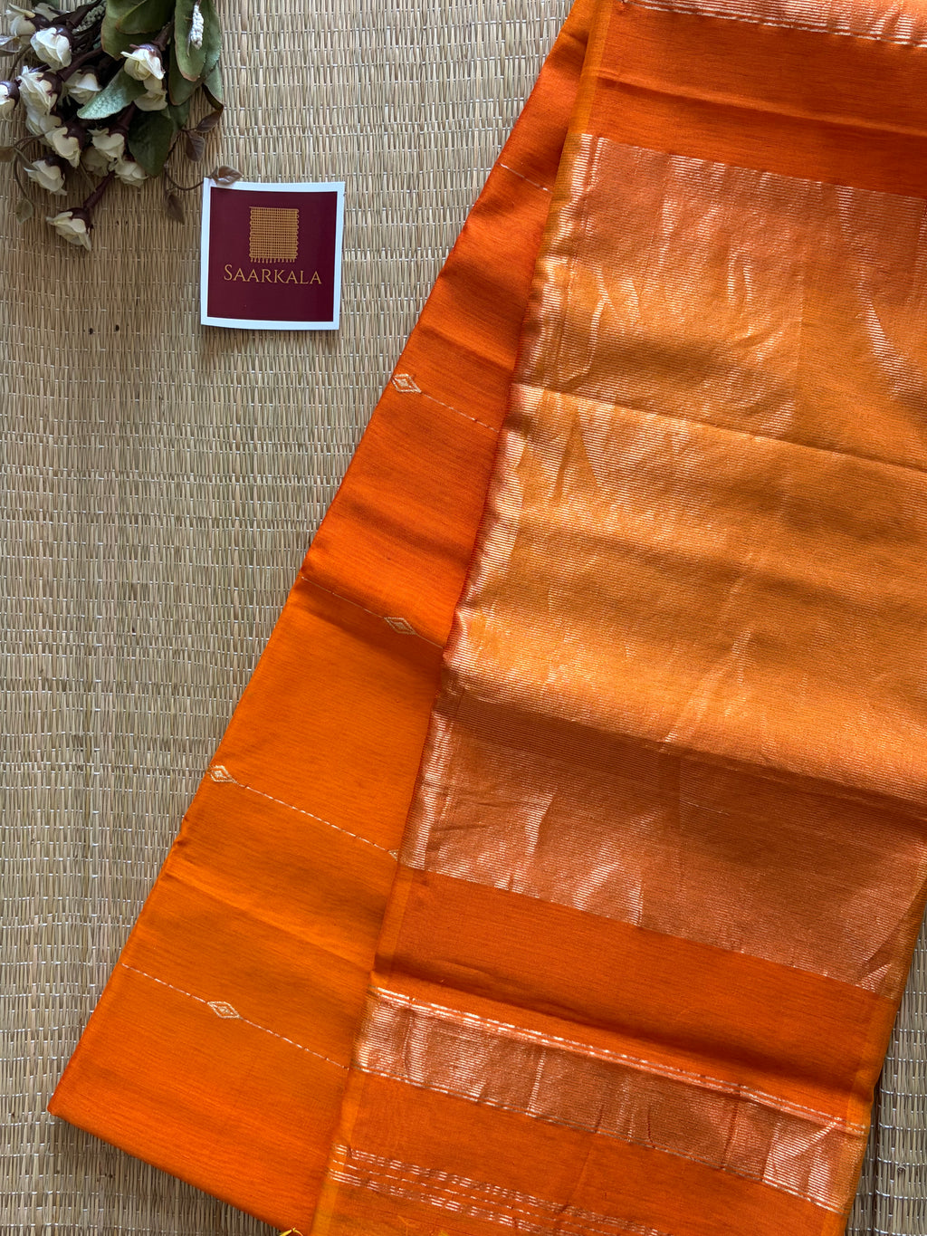 Sunflower Gold Dual tone Maheshwari Handloom Silk Cotton Saree