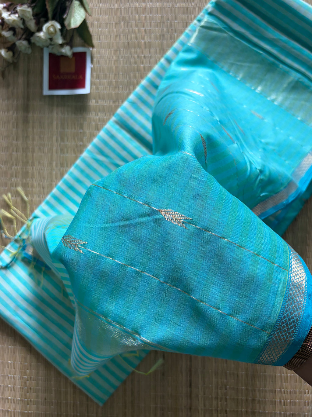 Gingham Butter Ice Blue Maheshwari Handloom Saree