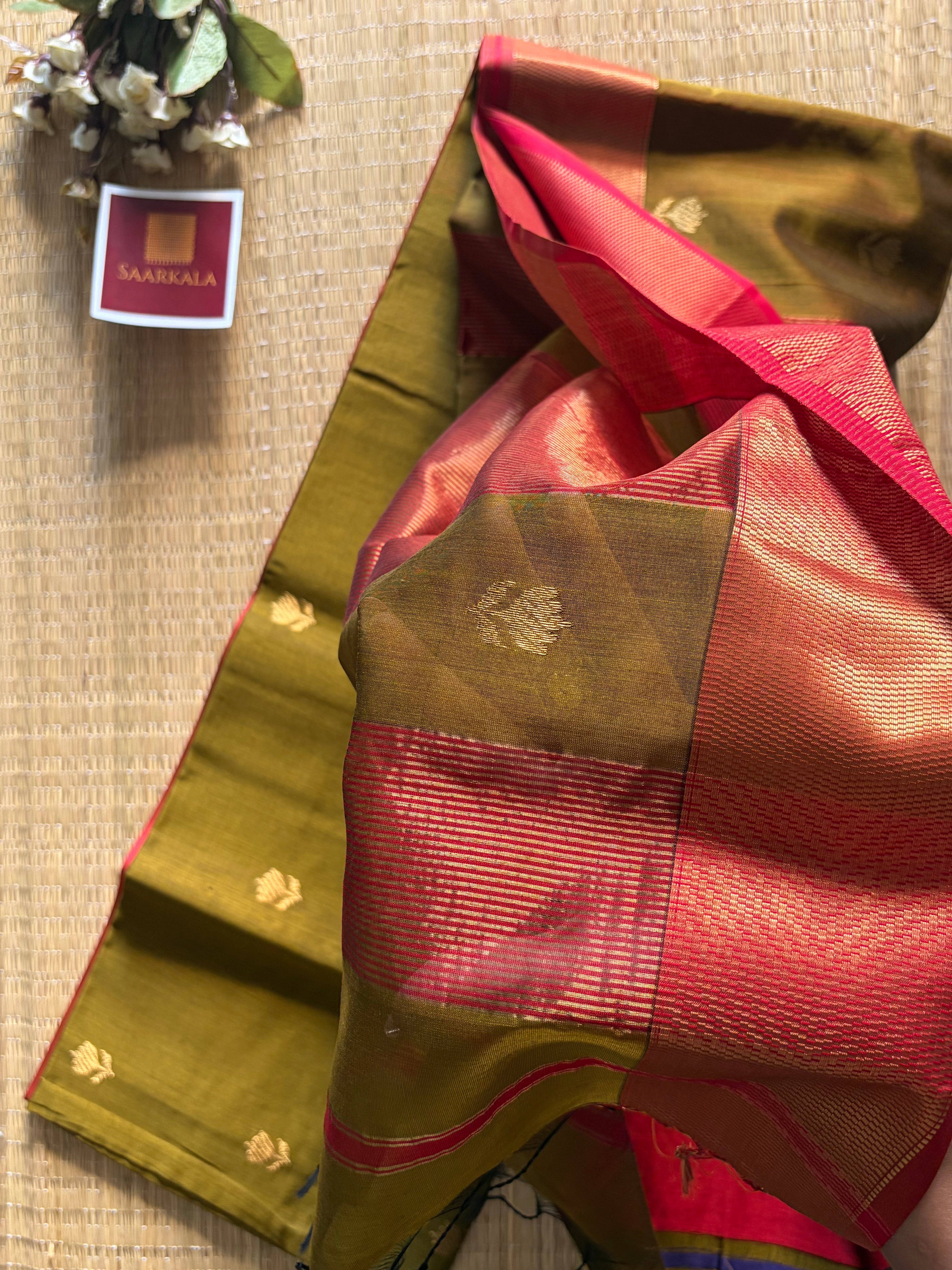 Mehendi Red Lotus Maheshwari silk and cotton Saree