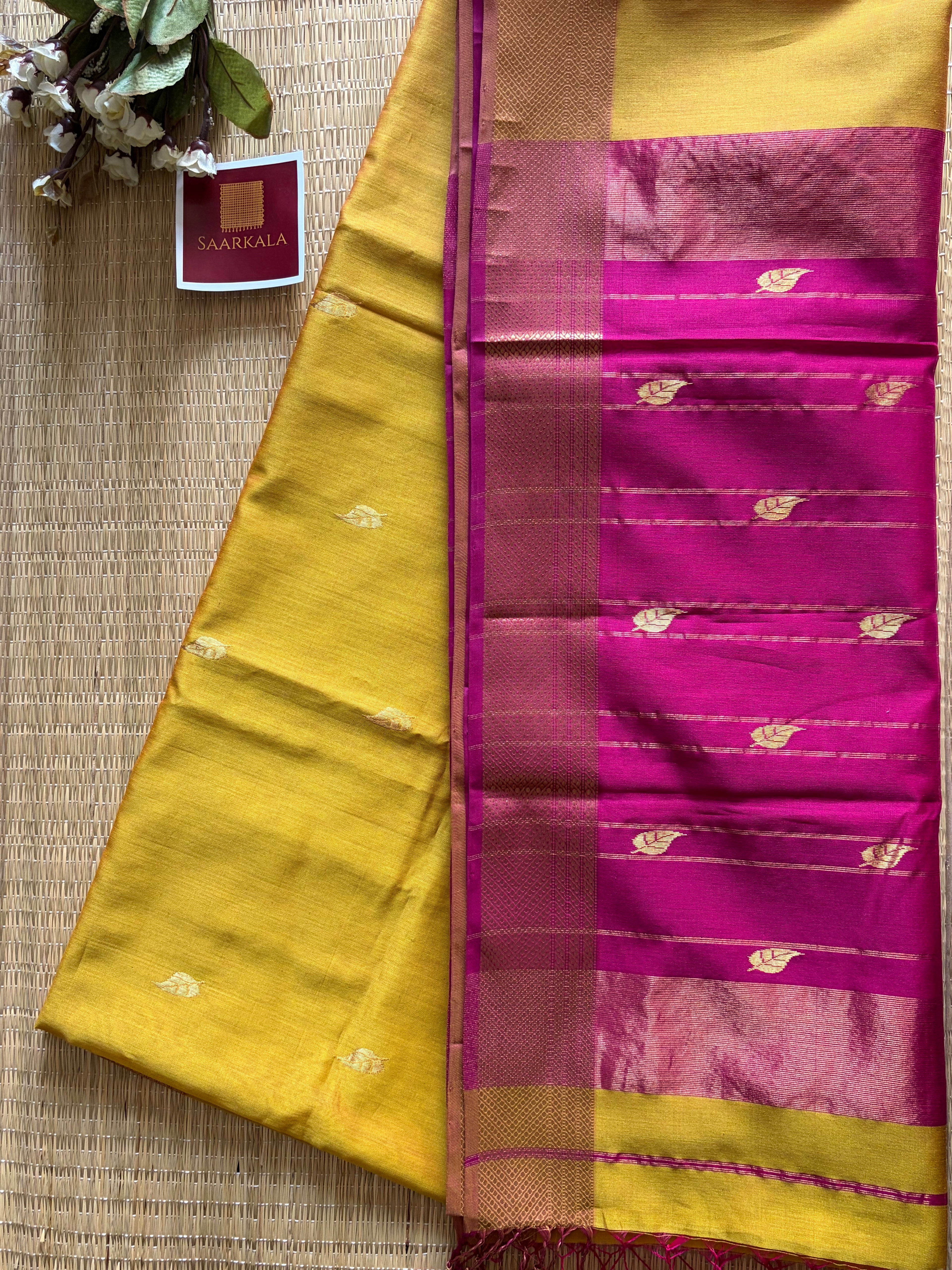 Patti Mustard Gold Yellow Maheshwari silk and cotton Saree