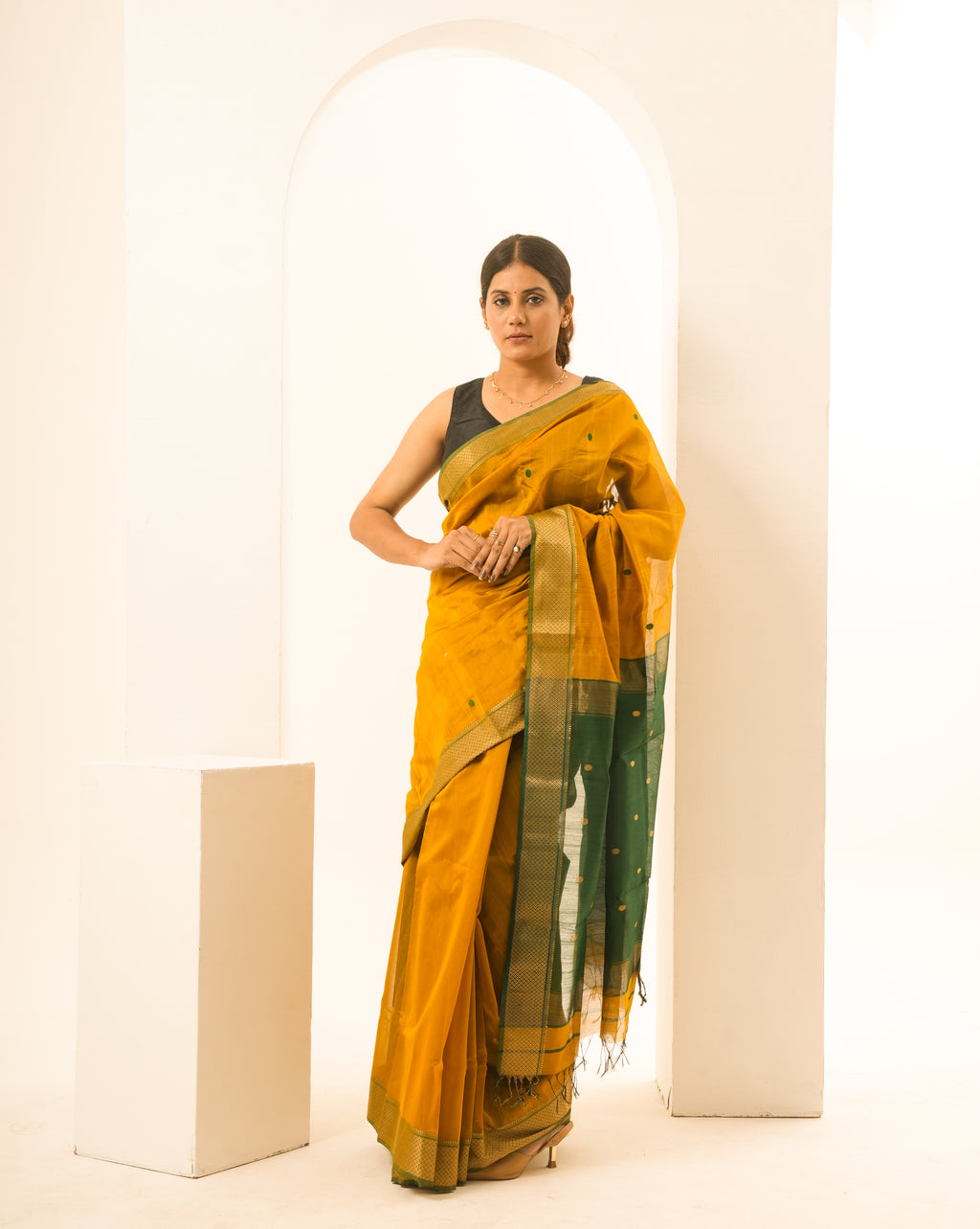 Sikka Mustard Green Maheshwari Handloom Saree