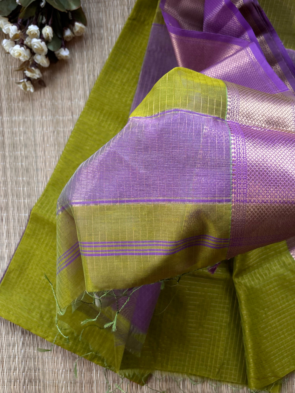 Checks Lilac Maheshwari Handloom Saree