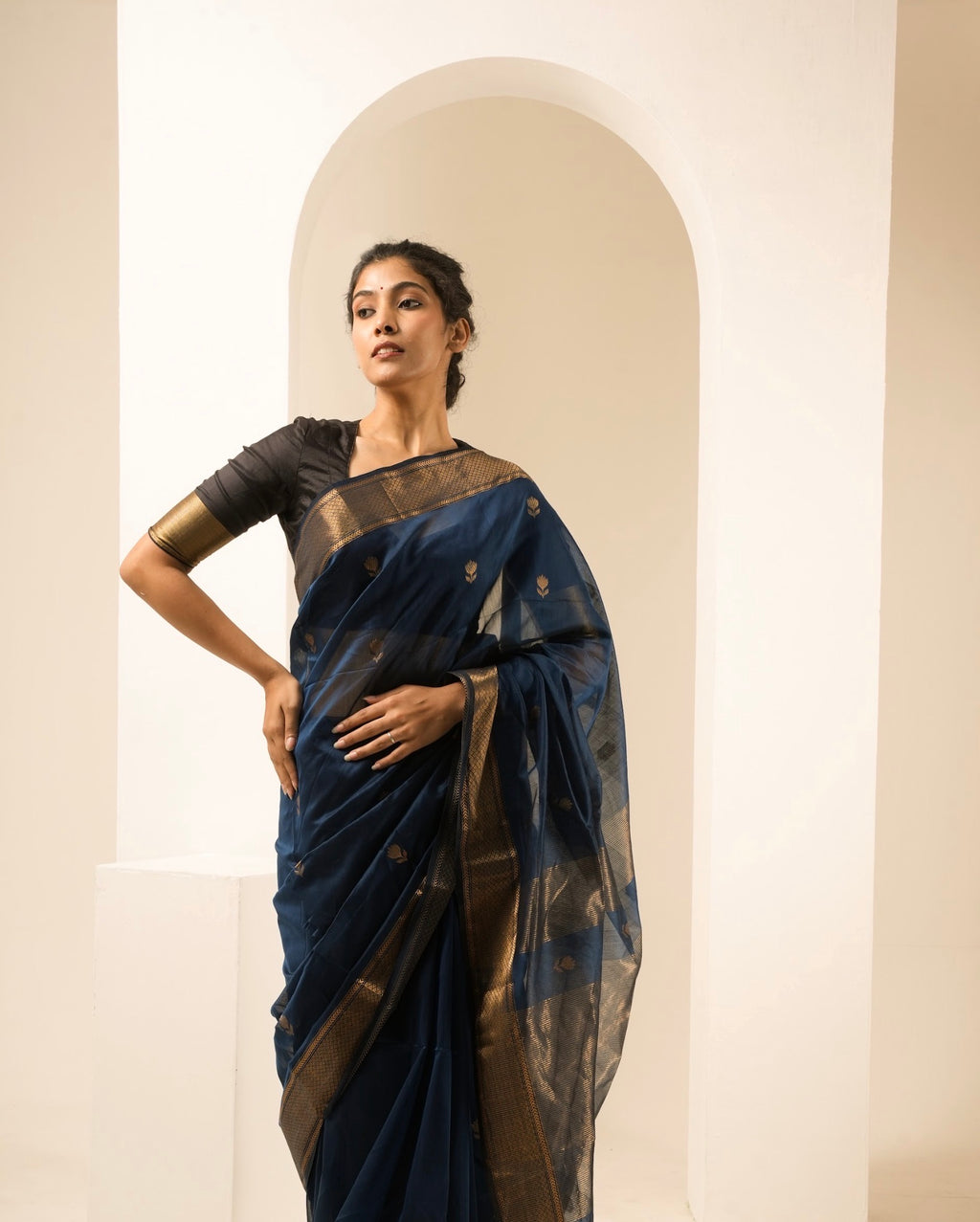 Lotus Rama Blue Maheshwari Handloom Saree