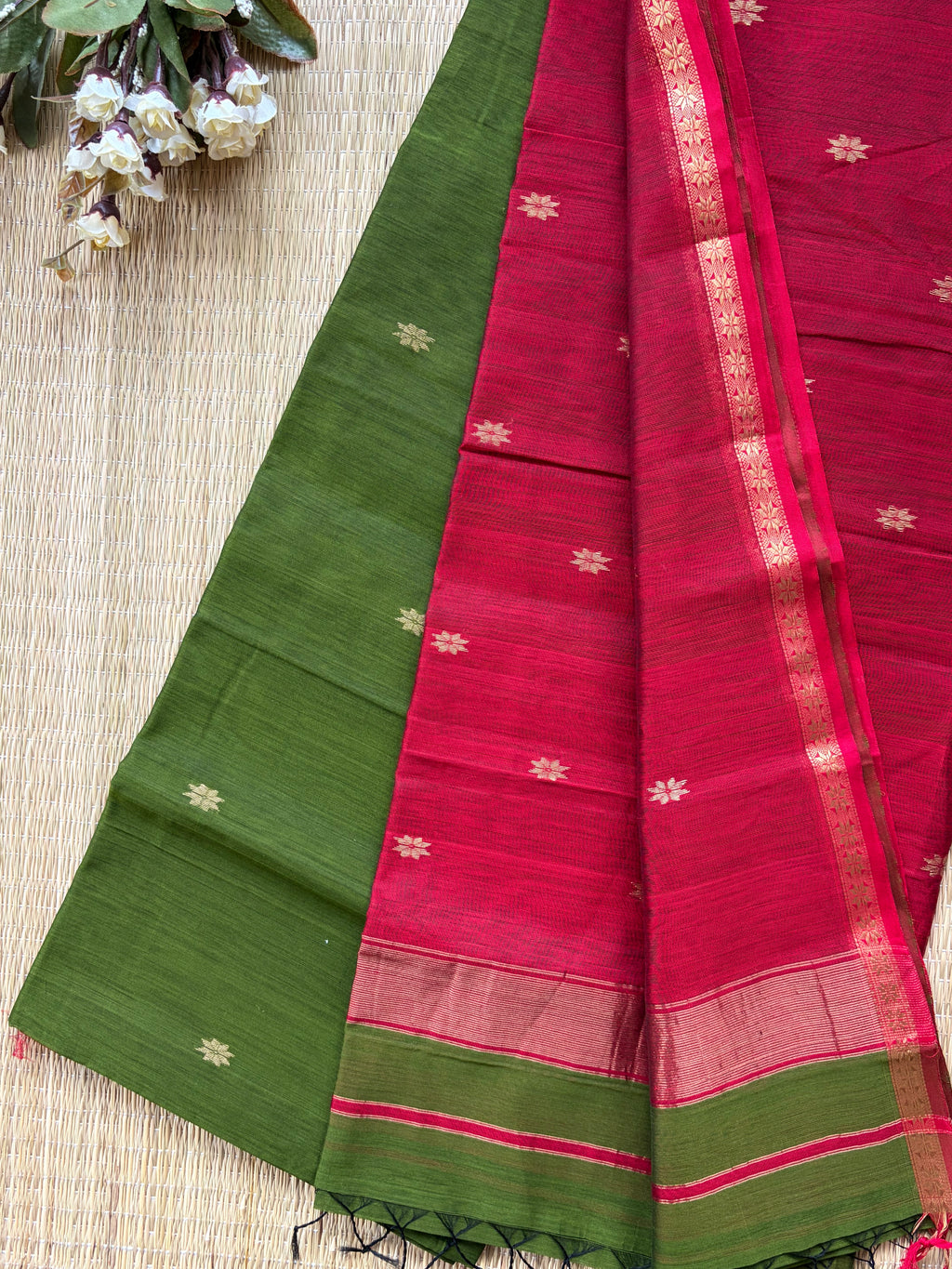 Chameli Red Parrot Green Maheshwari Handloom Saree