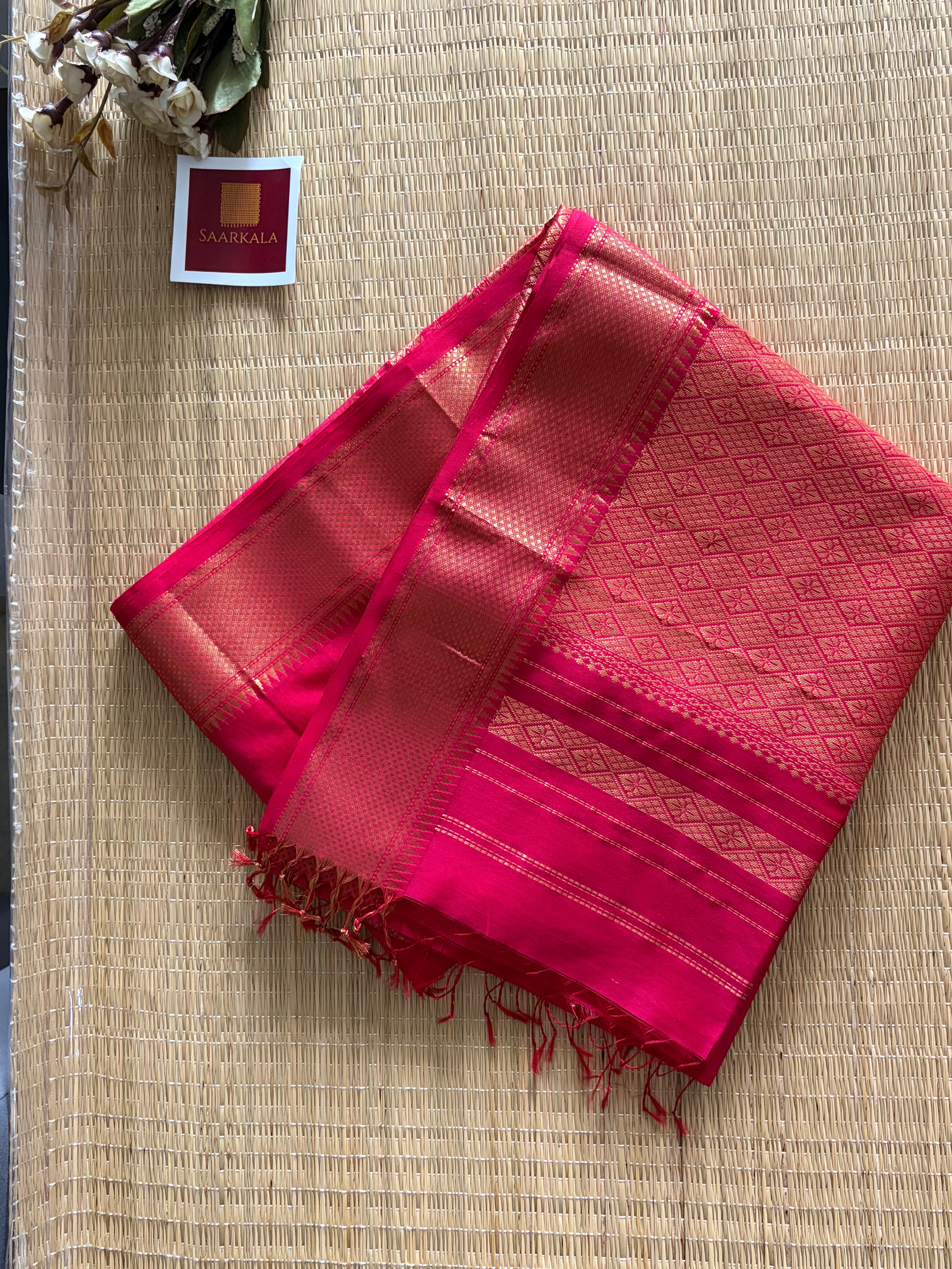 Jala Pallu Pink Maheshwari Handloom Saree