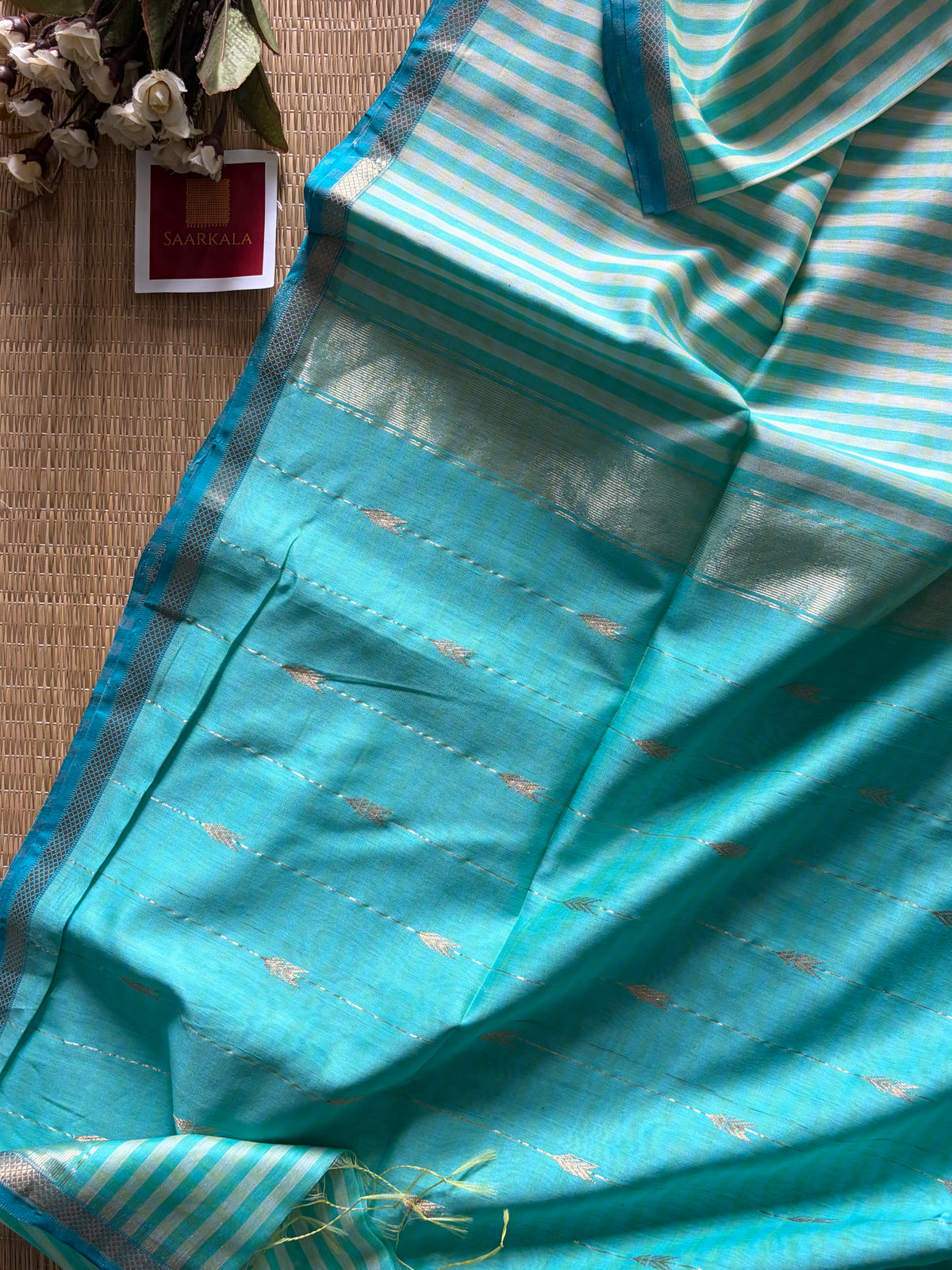Gingham Butter Ice Blue Maheshwari Handloom Saree