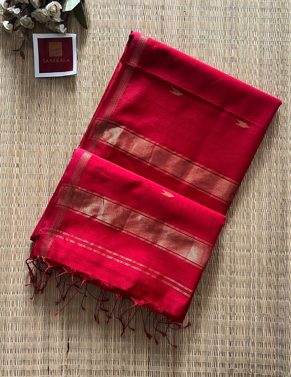 Arrow Red Maheshwari Handloom Saree