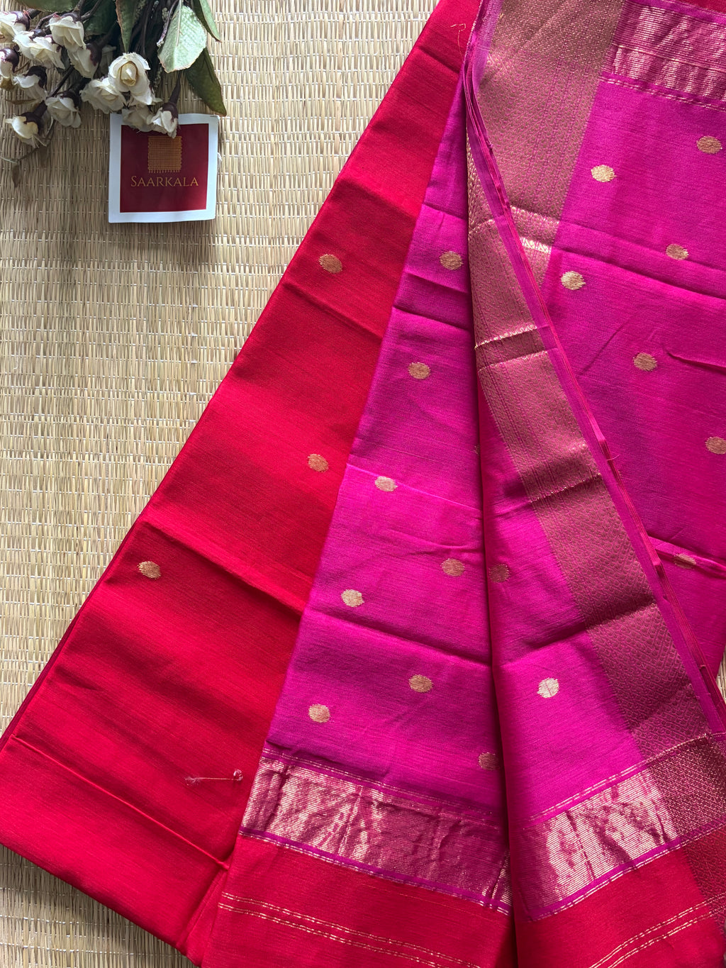 Ruhani Sikka Red Pink Maheshwari Handloom Saree