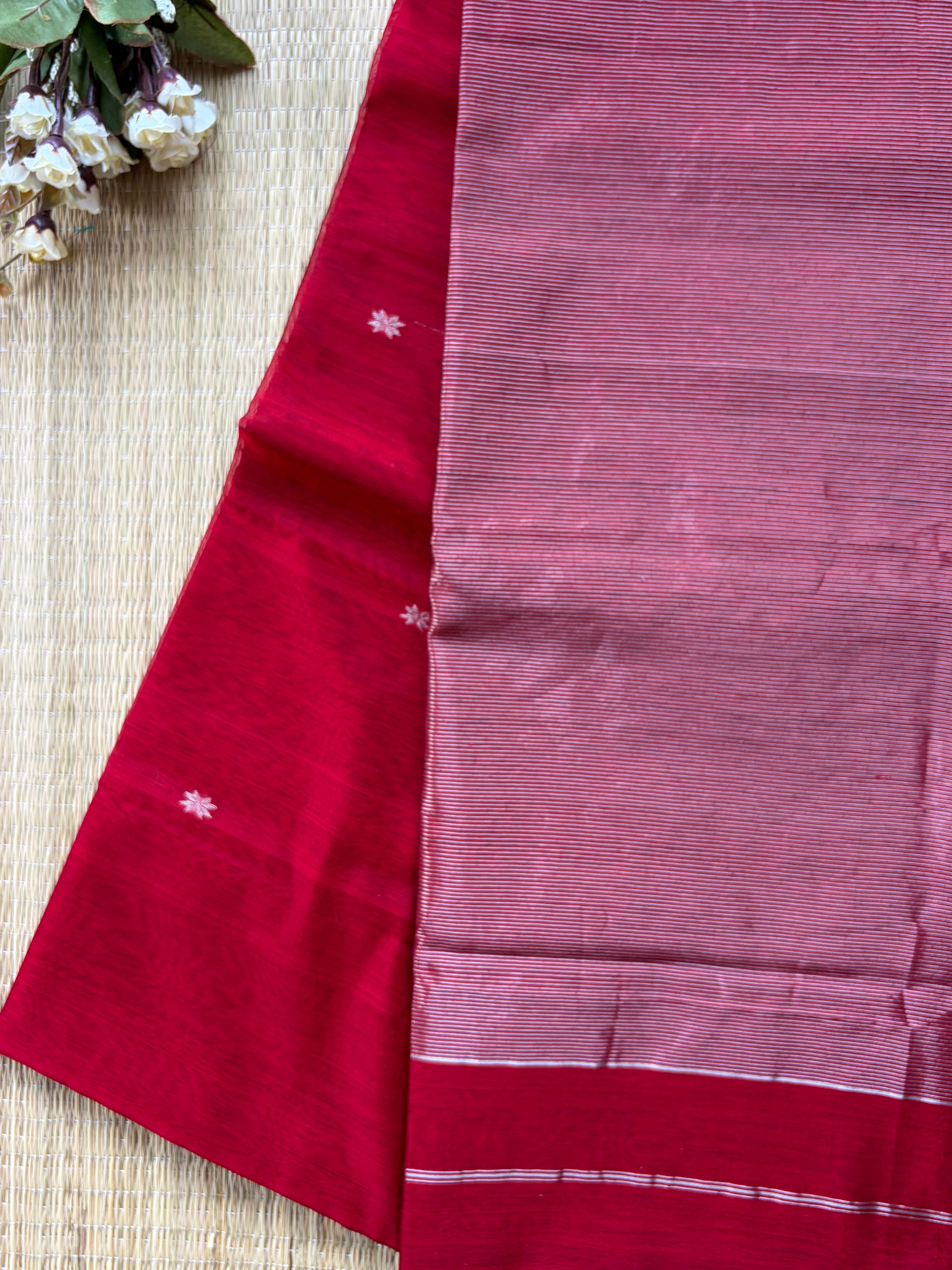 Chameli Silver Zari Red Maheshwari Handloom Saree