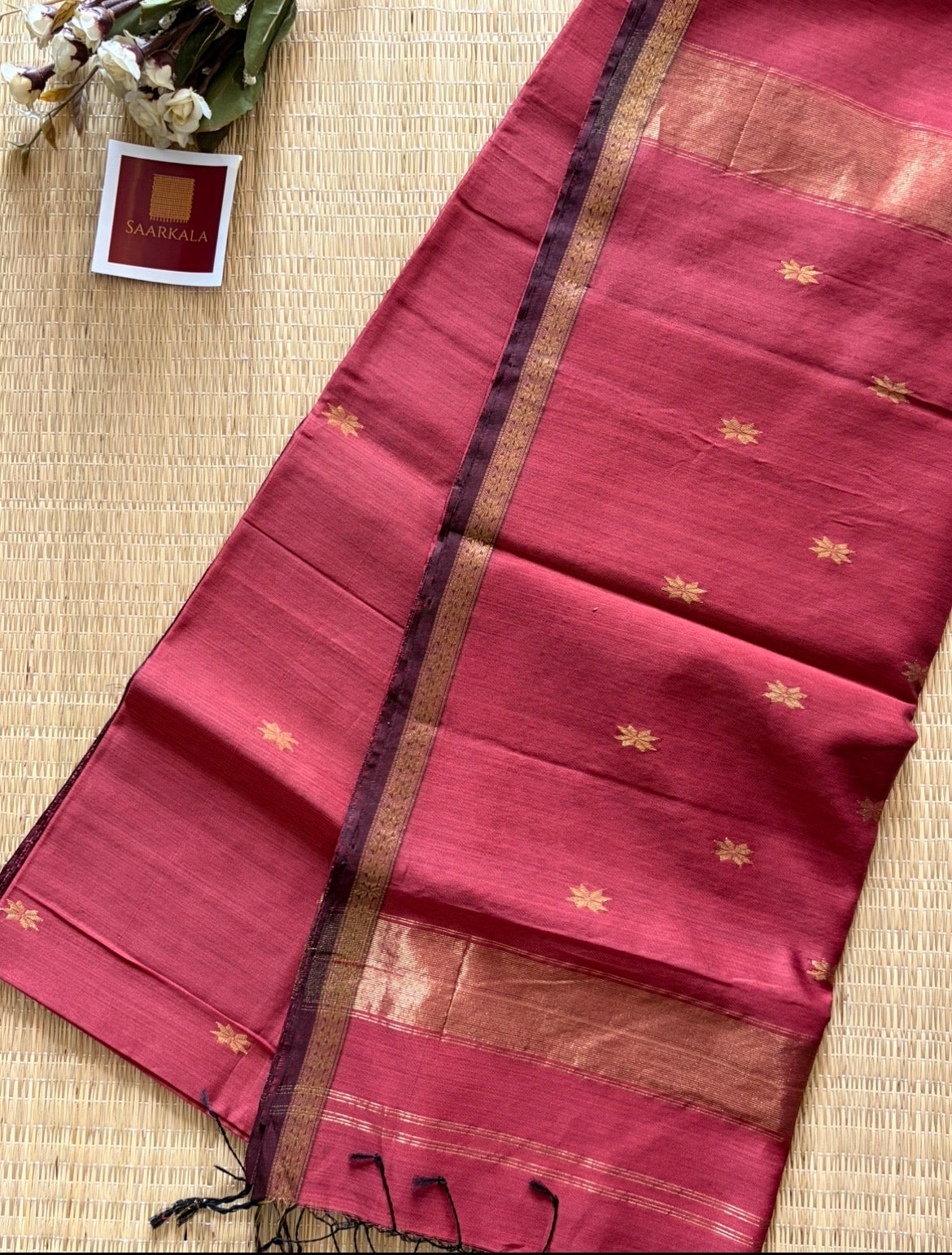 Wine Pink Maheshwari Handwoven Saree with Gold Zari Border
