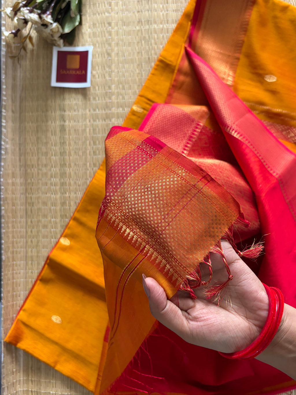 Jala Pallu Mustard Maheshwari Handloom Saree