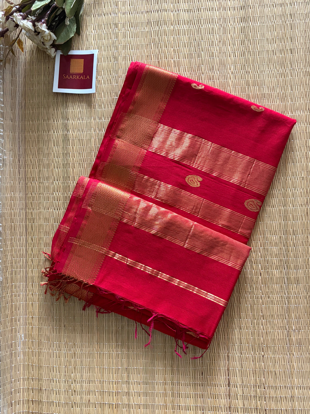 Kairi Buta Red Maheshwari Handloom Saree