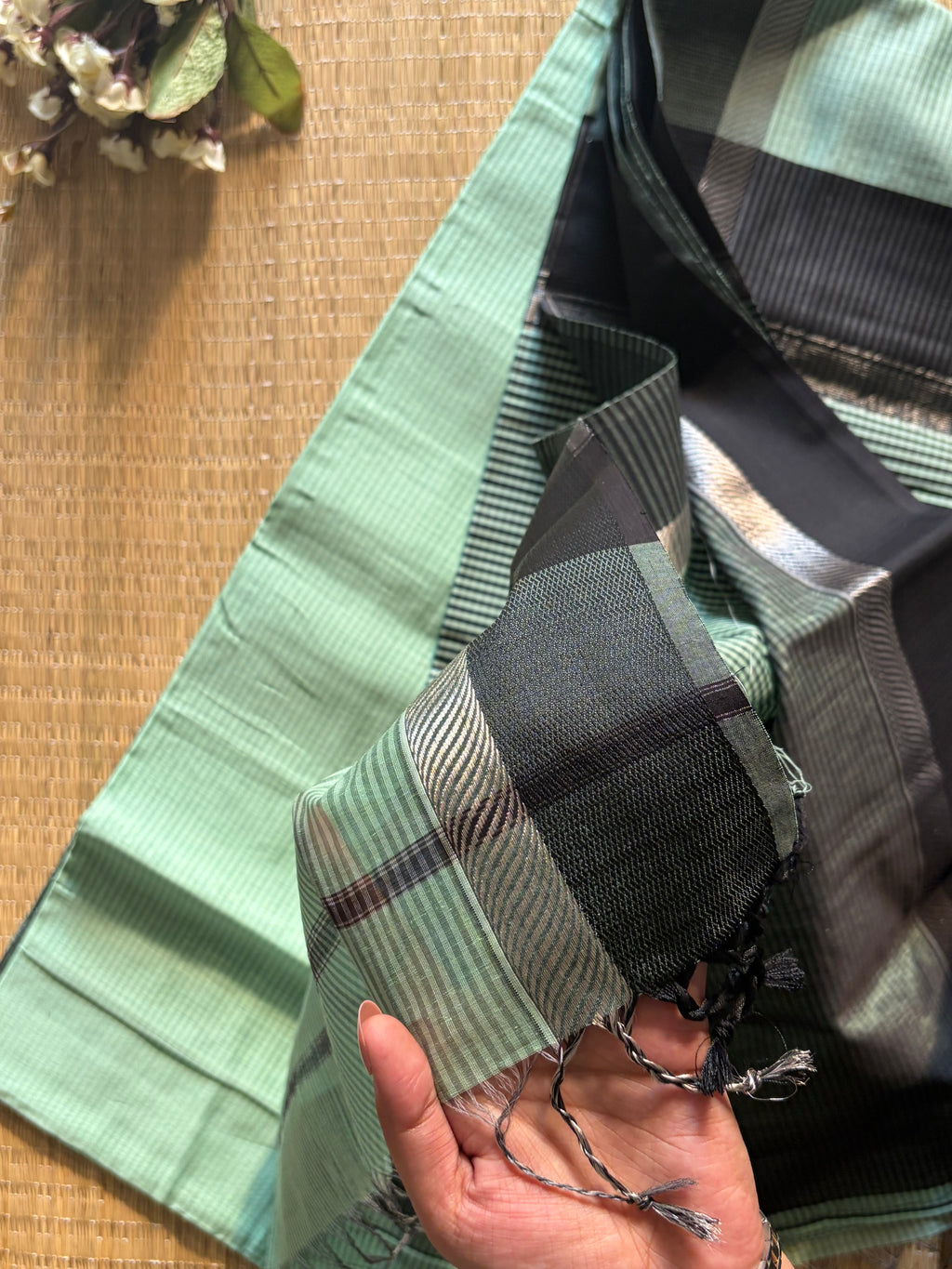 Leher Pista blue Maheshwari silk and cotton Saree