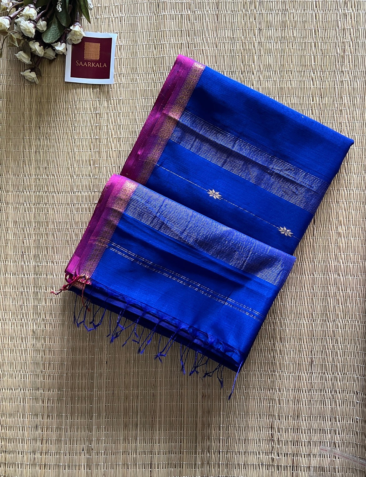 Blue Shaded Dual tone Maheshwari Silk and cotton saree