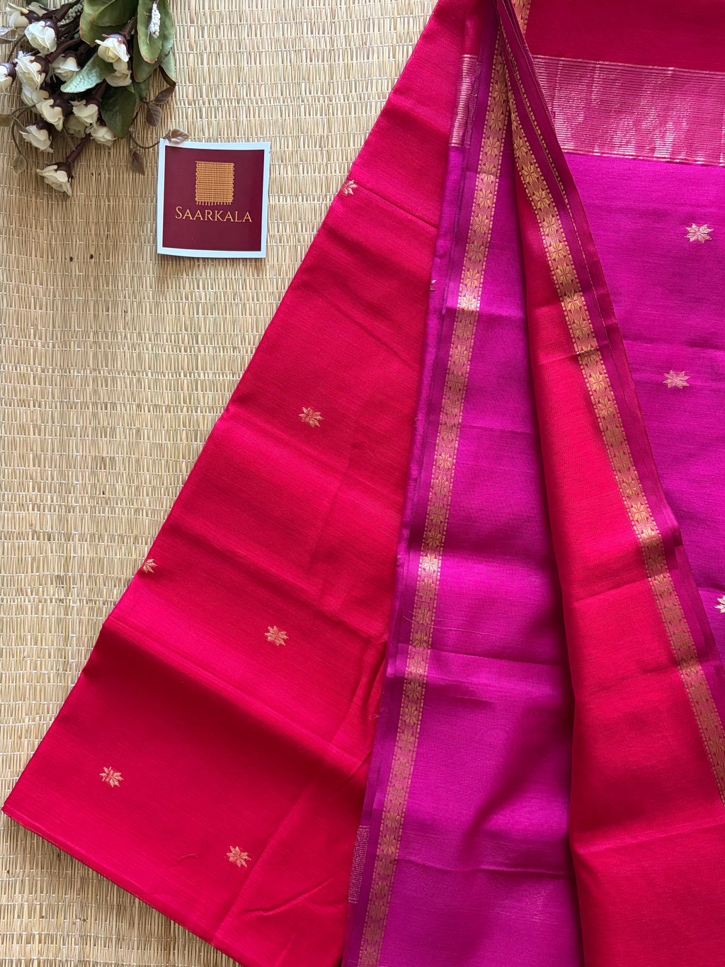Gulabi Noor Chameli Maheshwari Handloom Saree