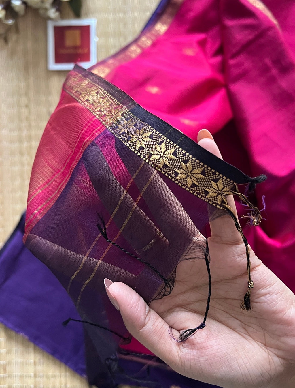 Purple Pink Maheshwari Handwoven Saree with Gold Zari Border