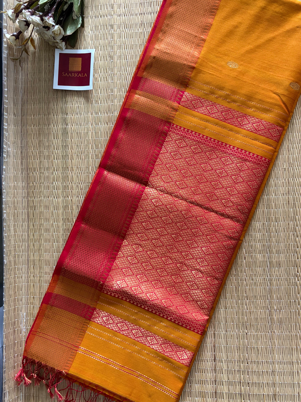 Jala Pallu Mustard Maheshwari Handloom Saree