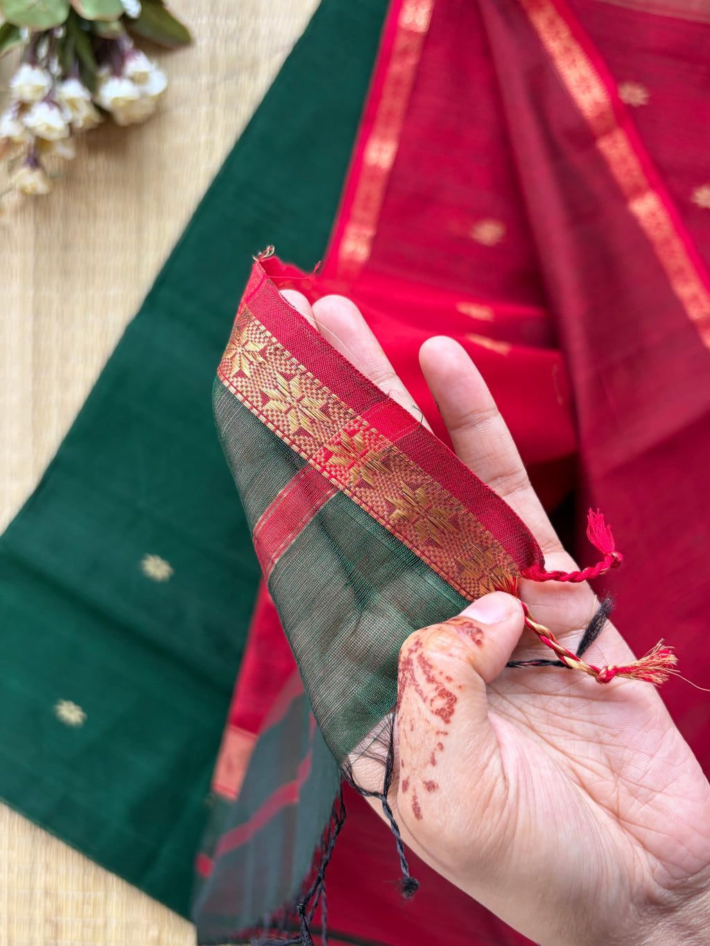 Chameli Red Green Maheshwari Handloom Saree