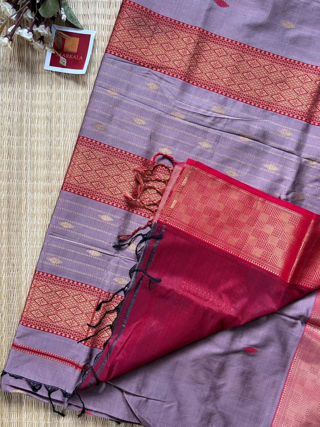 Lavender & Red Pallu Pure Silk Pink Maheshwari Handloom Saree