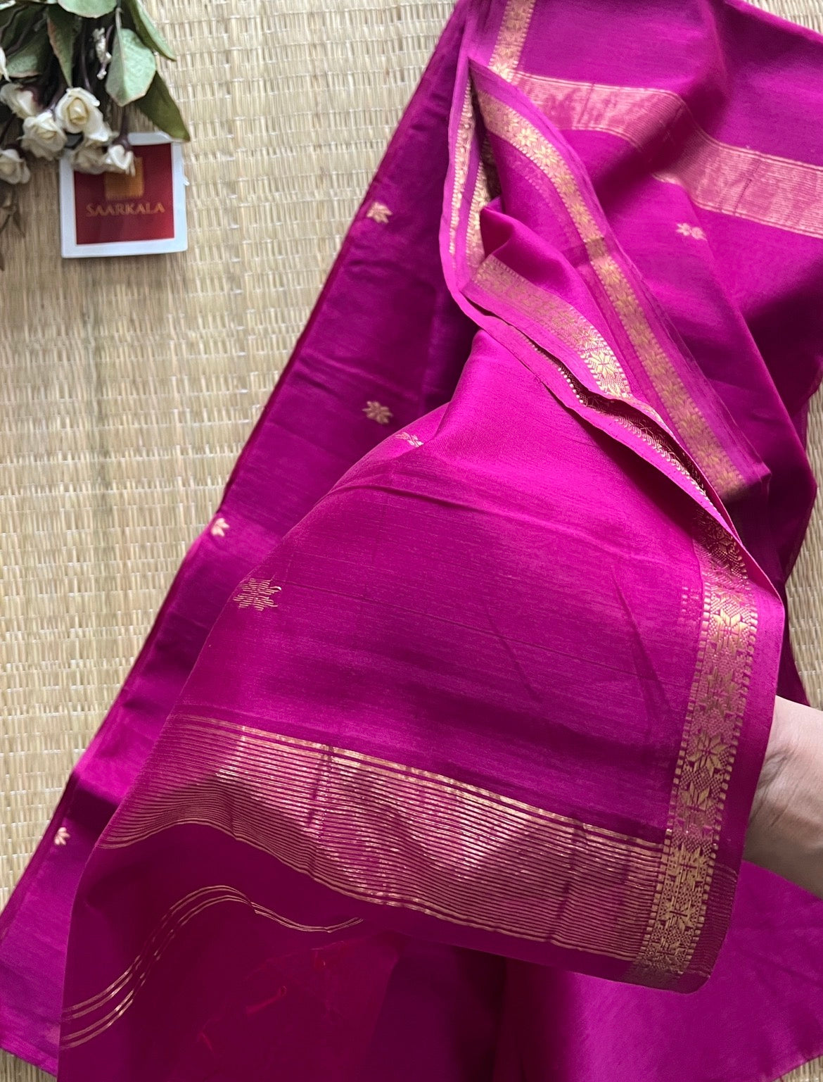 Chameli Magenta Pink Maheshwari Handwoven Saree with Gold Zari Border