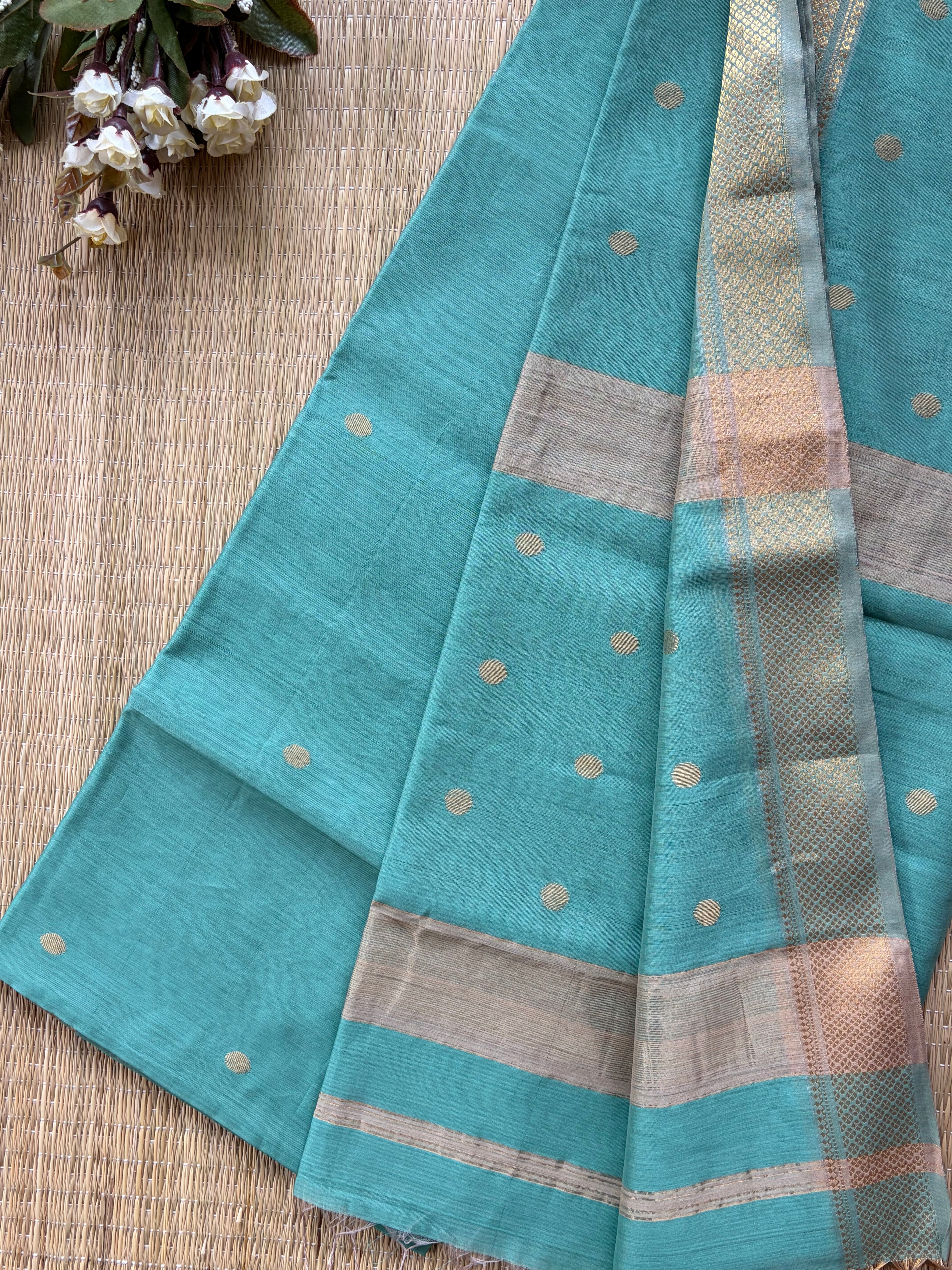 Sikka Powder Blue Maheshwari Handloom Saree