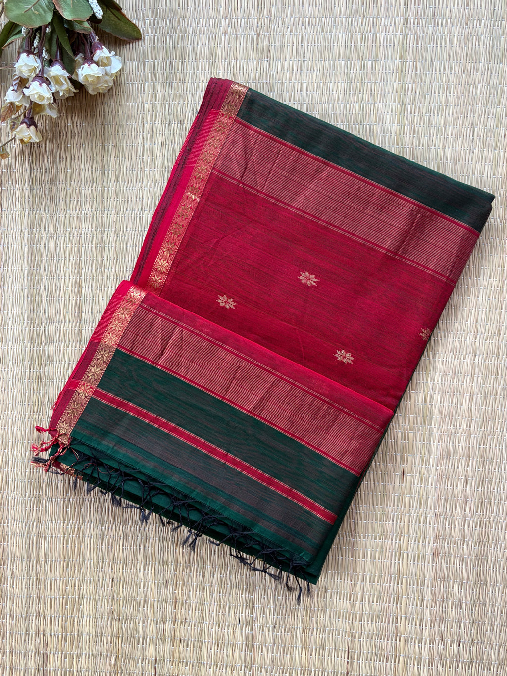 Chameli Red Green Maheshwari Handloom Saree
