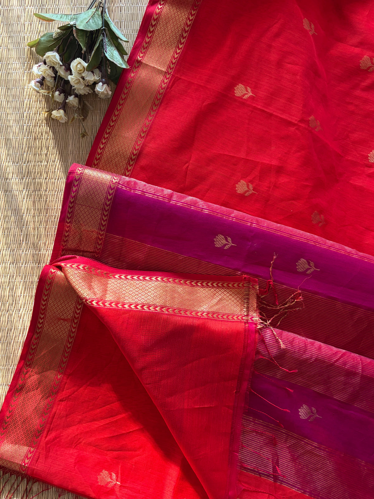 Lotus Rust Magenta Pallu Maheshwari Handwoven Saree