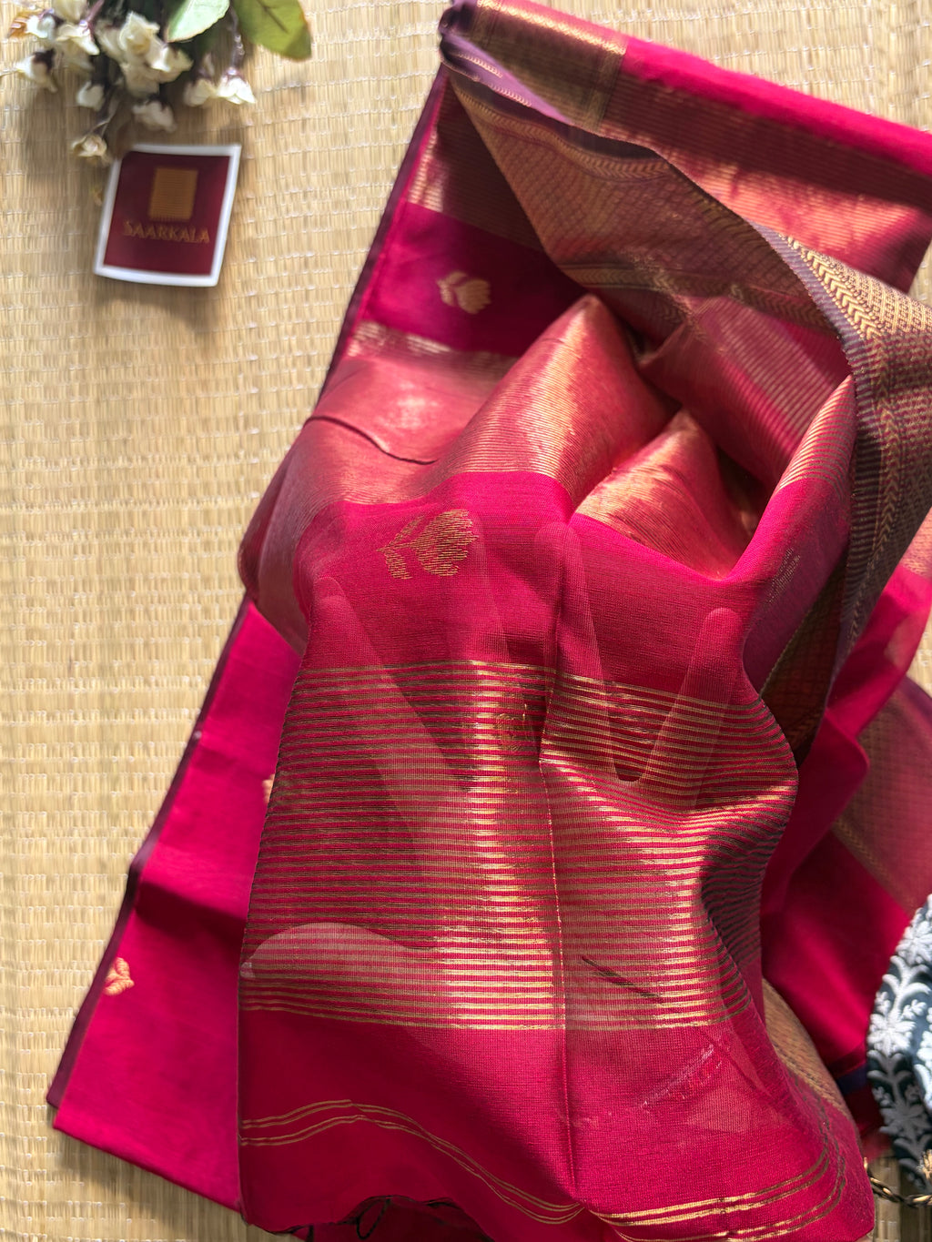 Magenta Dark Pink Maheshwari silk and cotton Lotus Butta Saree