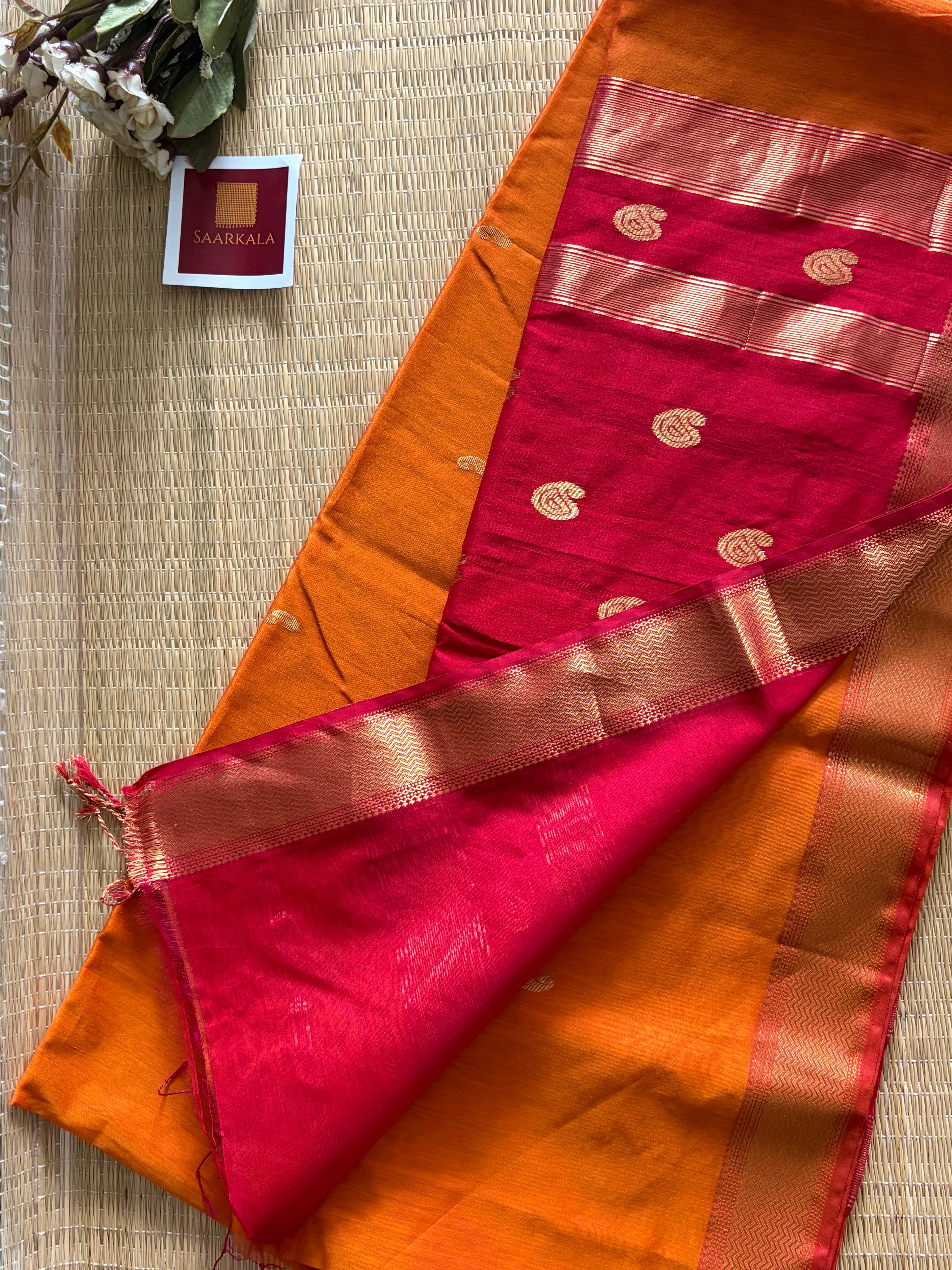 Kairi Buta Mustard Red Maheshwari Handloom Saree