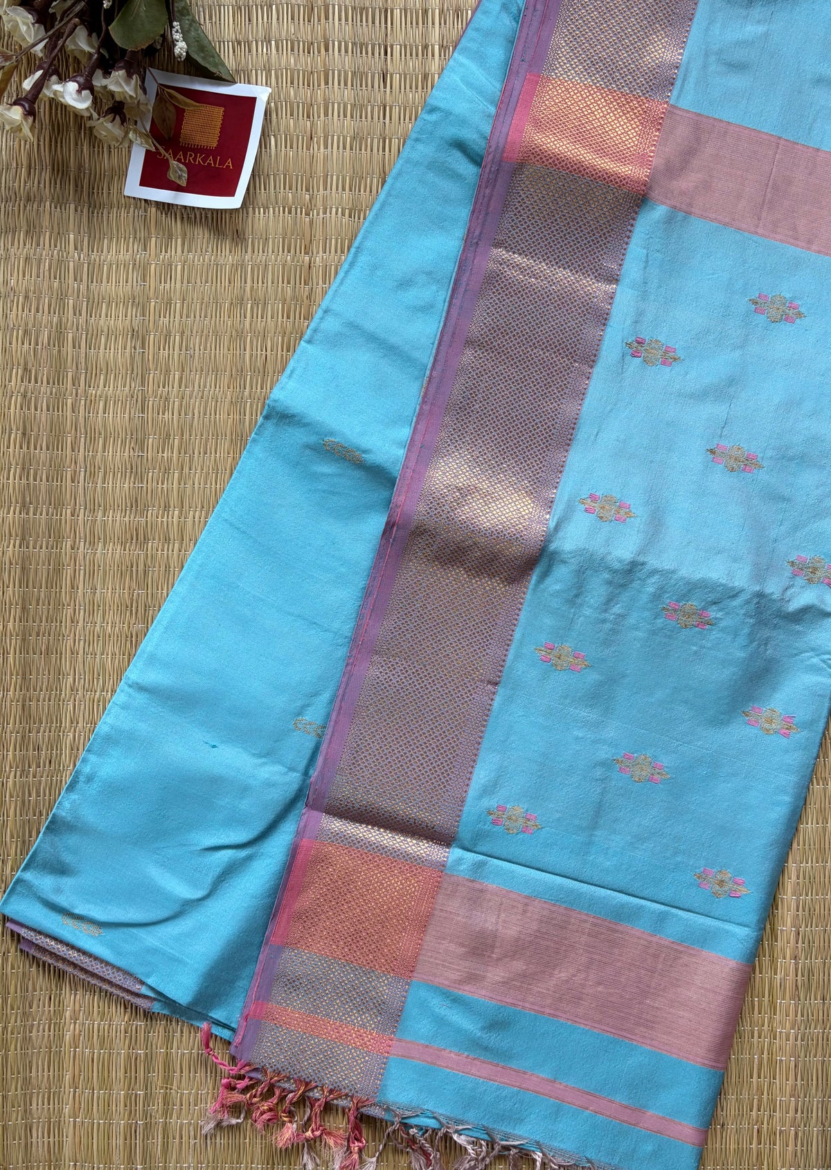 Ice Blue Pure Silk Pink Maheshwari Handloom Saree