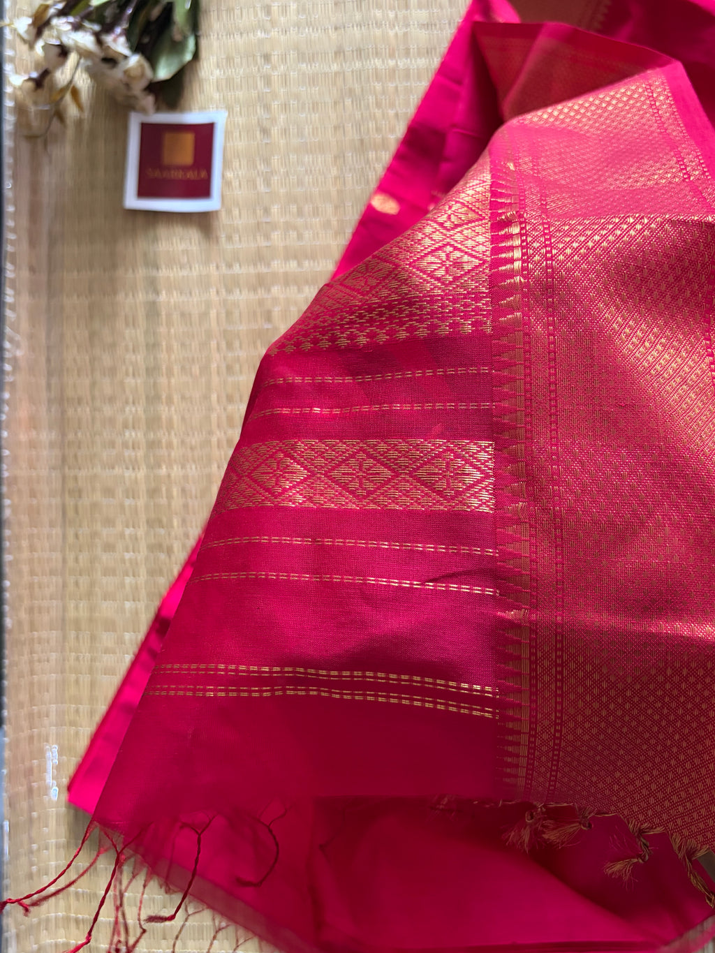 Jala Pallu Pink Maheshwari Handloom Saree