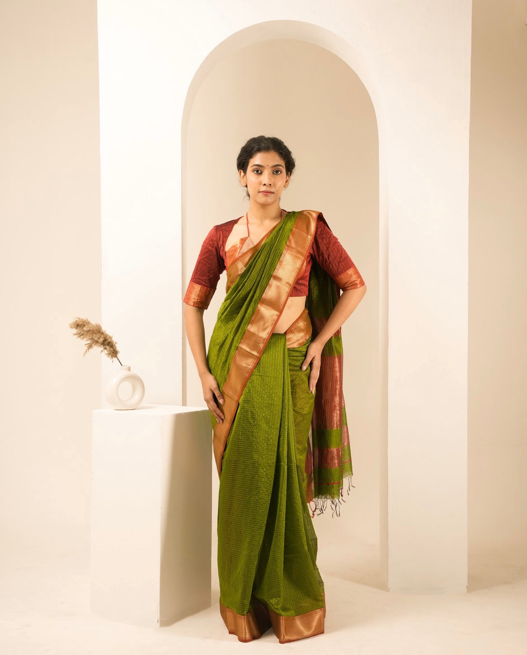 Checks Parrot Green Maheshwari Handloom Saree