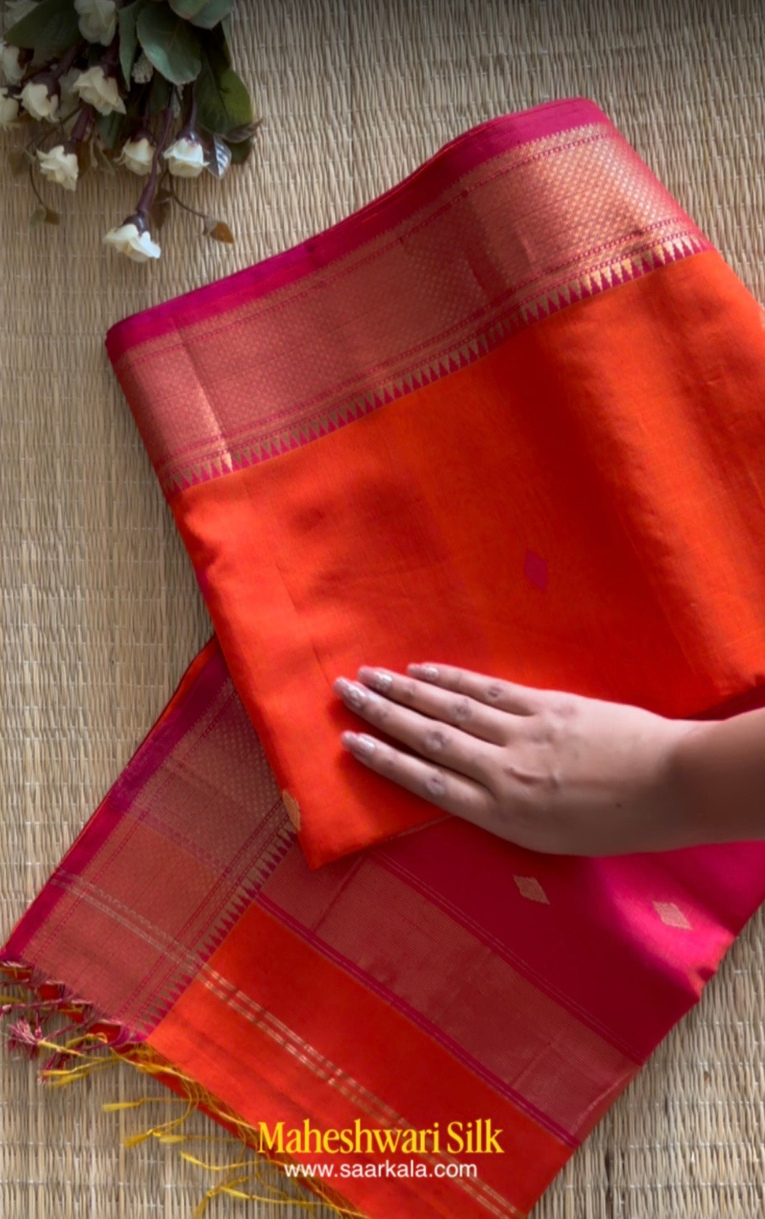 Karvath Orange Pink Maheshwari Handloom Saree