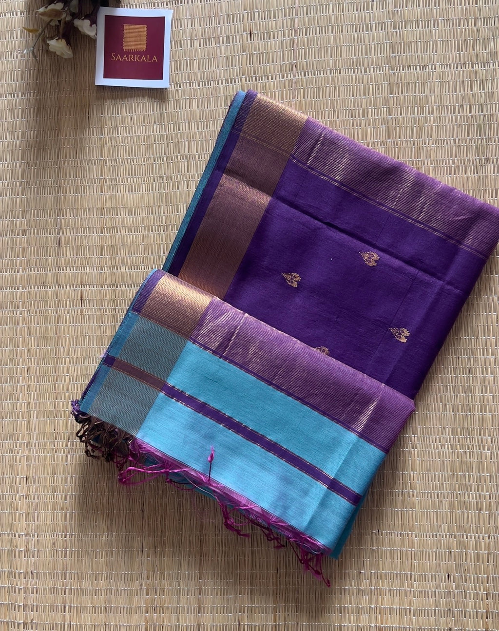 Heart Butti Aasmani Blue Maheshwari Handloom Silk Cotton Saree