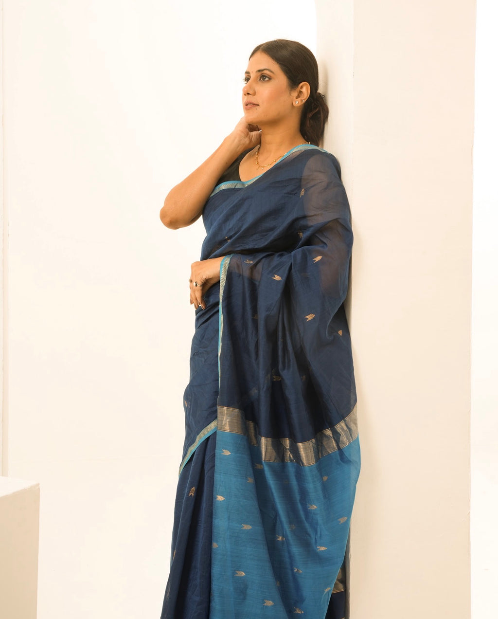 Arrow Purple Blue Maheshwari Handloom Saree