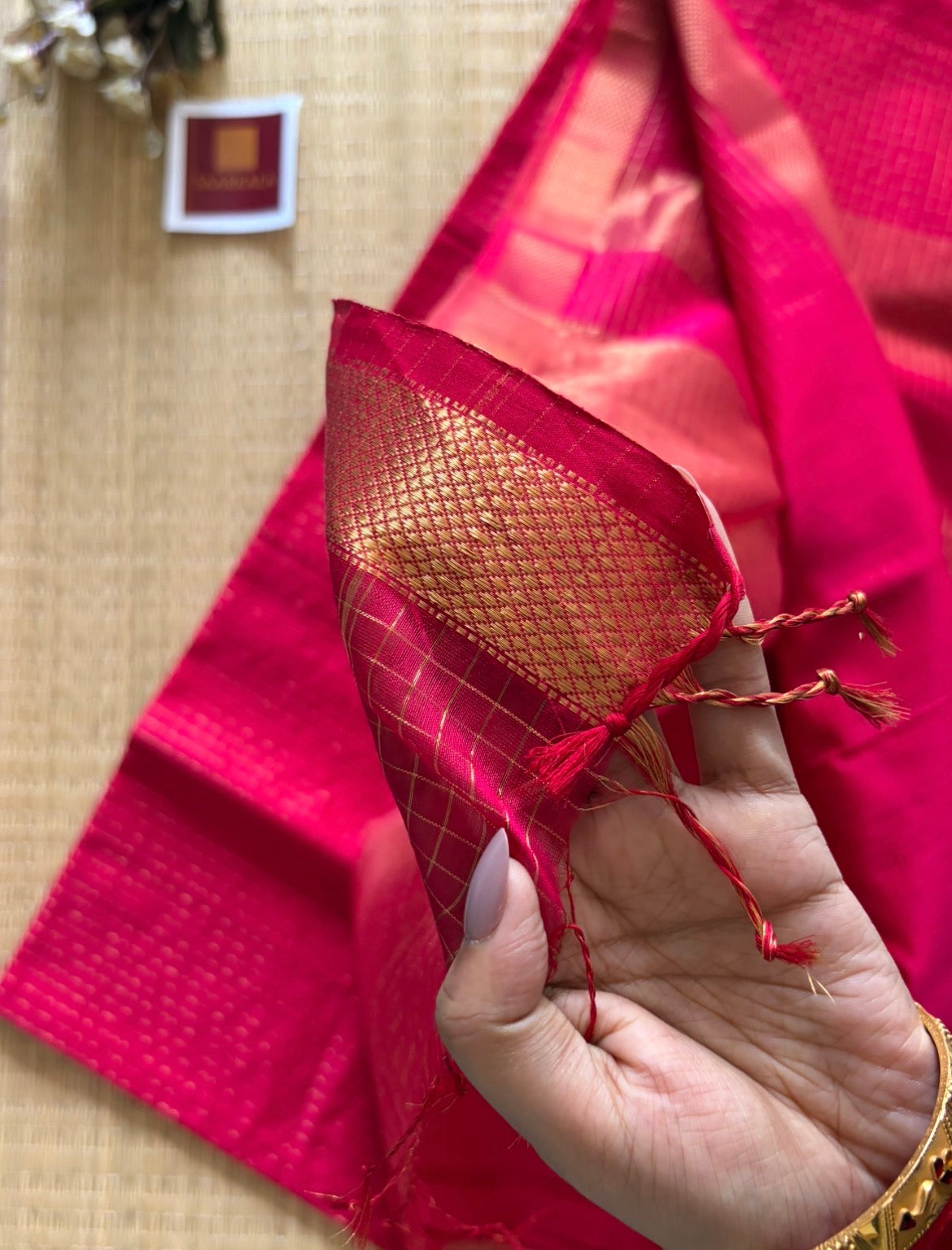 Rani Checked Maheshwari Handwoven Saree with Gold Zari Border