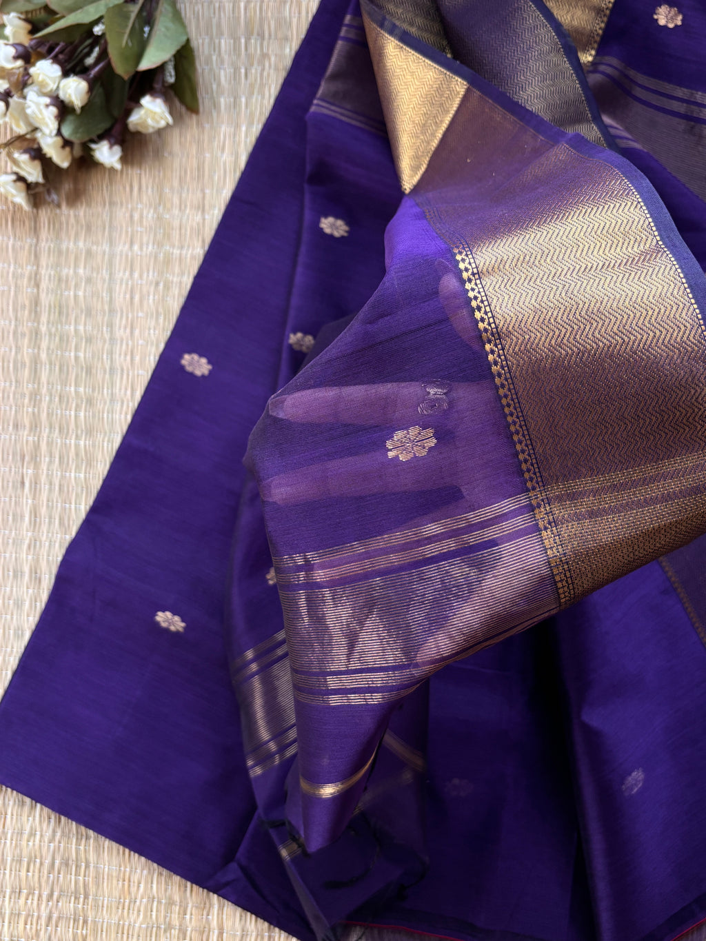 Ruii Phool Broad Border Maheshwari Handloom Saree