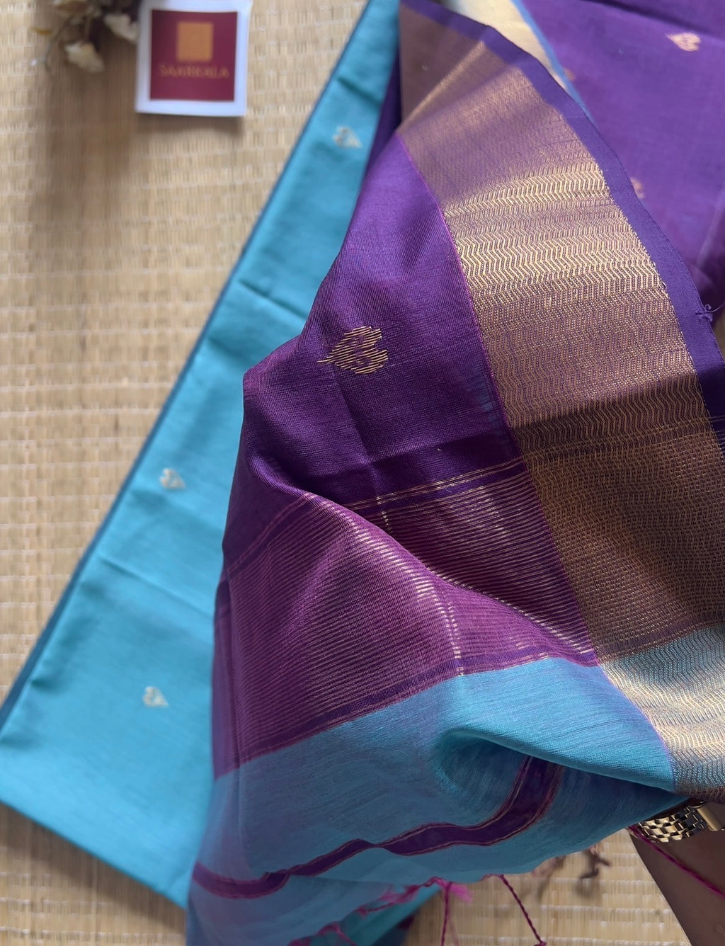 Heart Butti Aasmani Blue Maheshwari Handloom Silk Cotton Saree