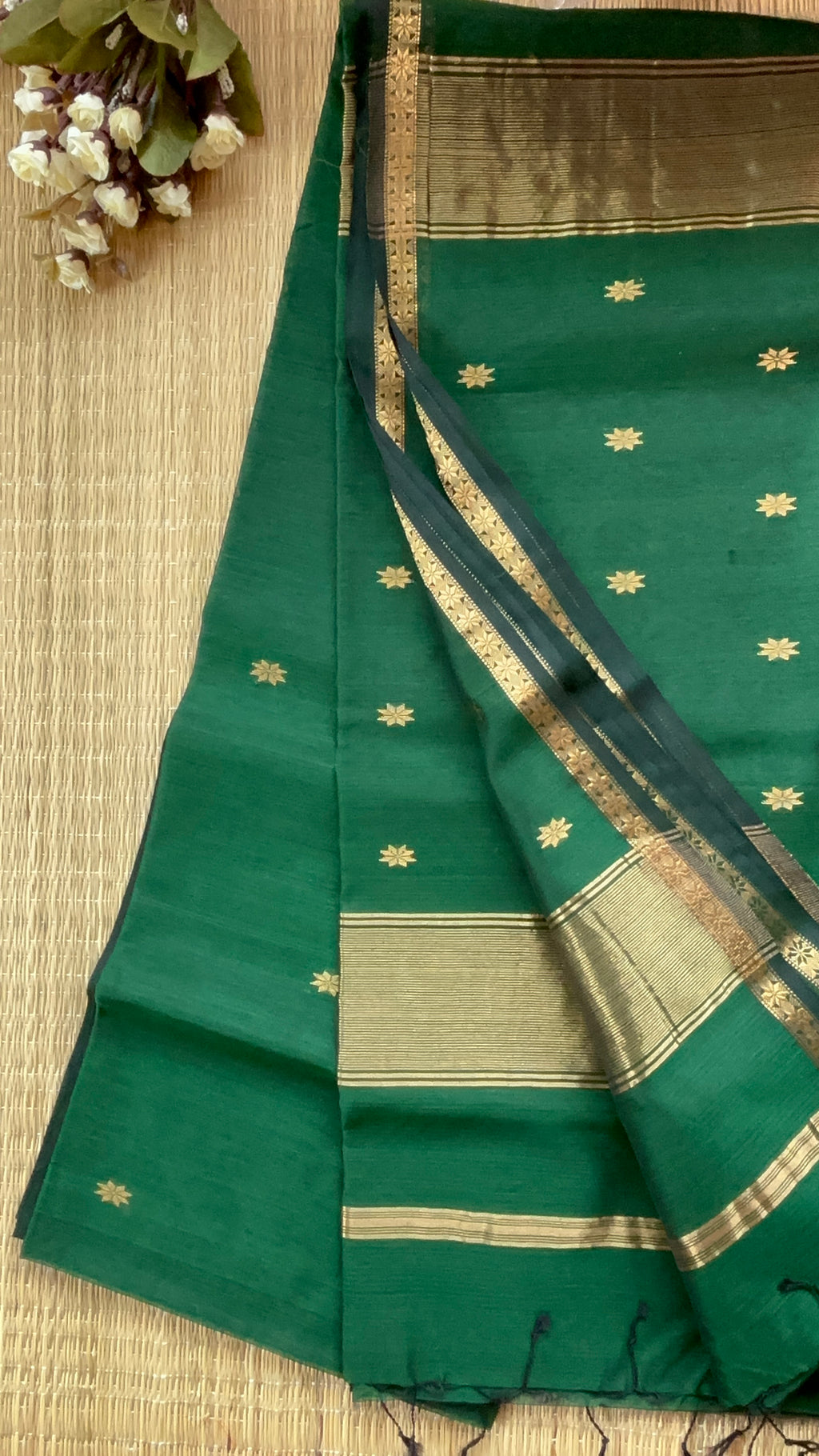 Chameli Green Self Maheshwari Handloom Saree