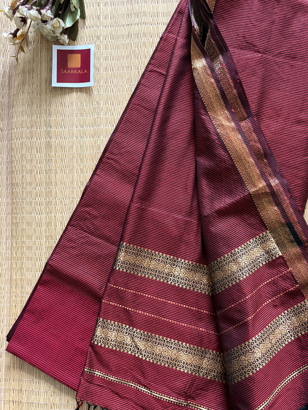 Garbh Reshmi Red Maheshwari Handloom Saree